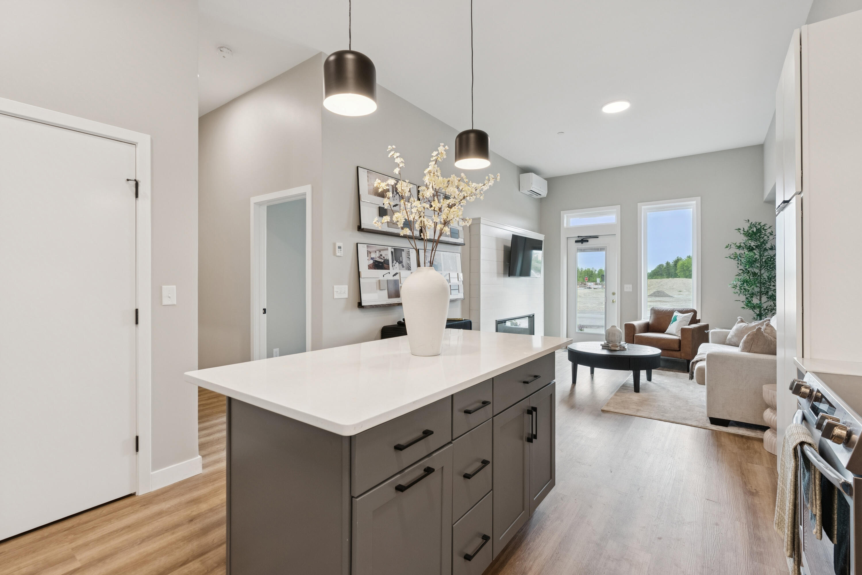 1 Cross Street, 105