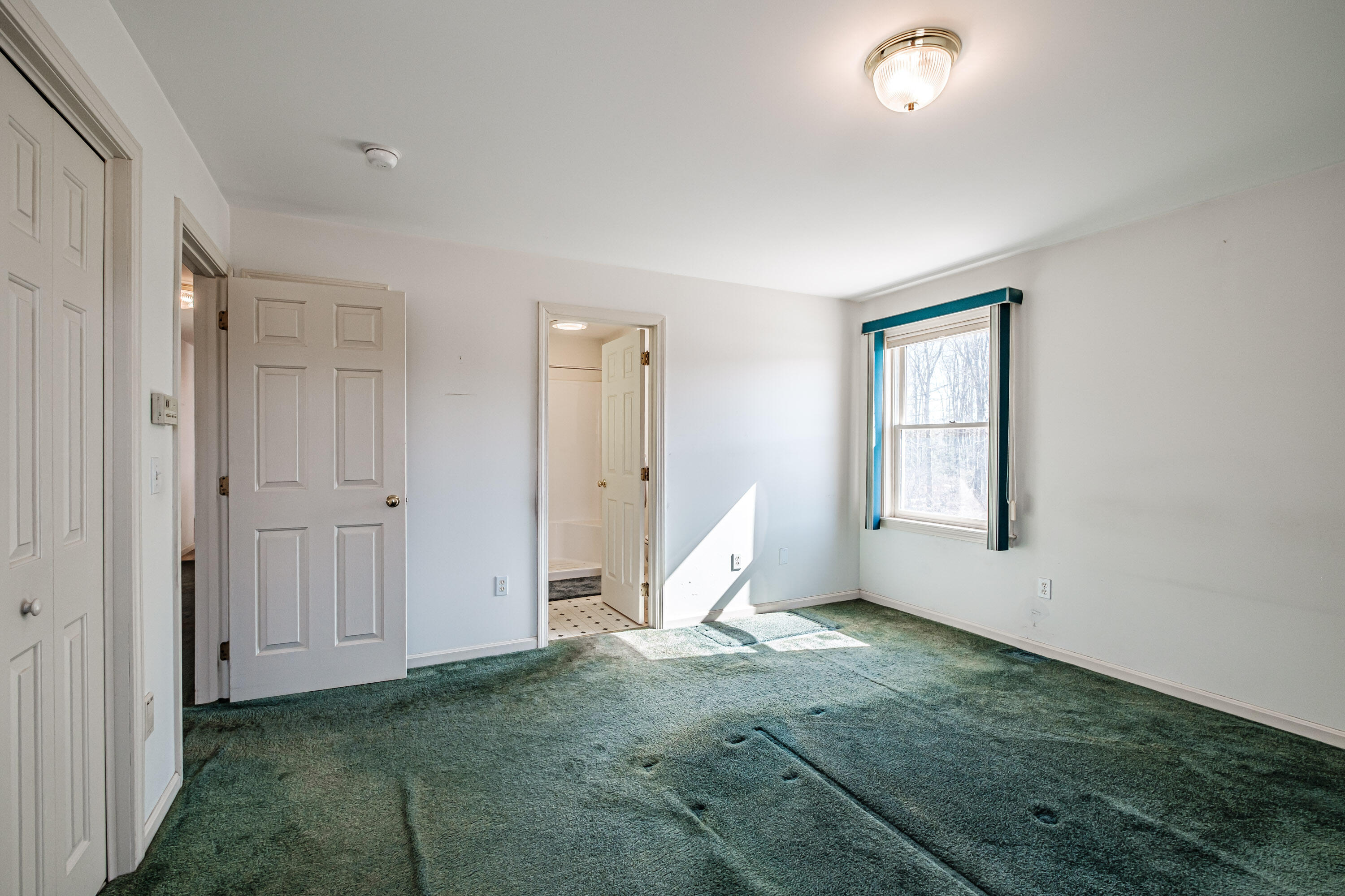 9 Clearwater Drive