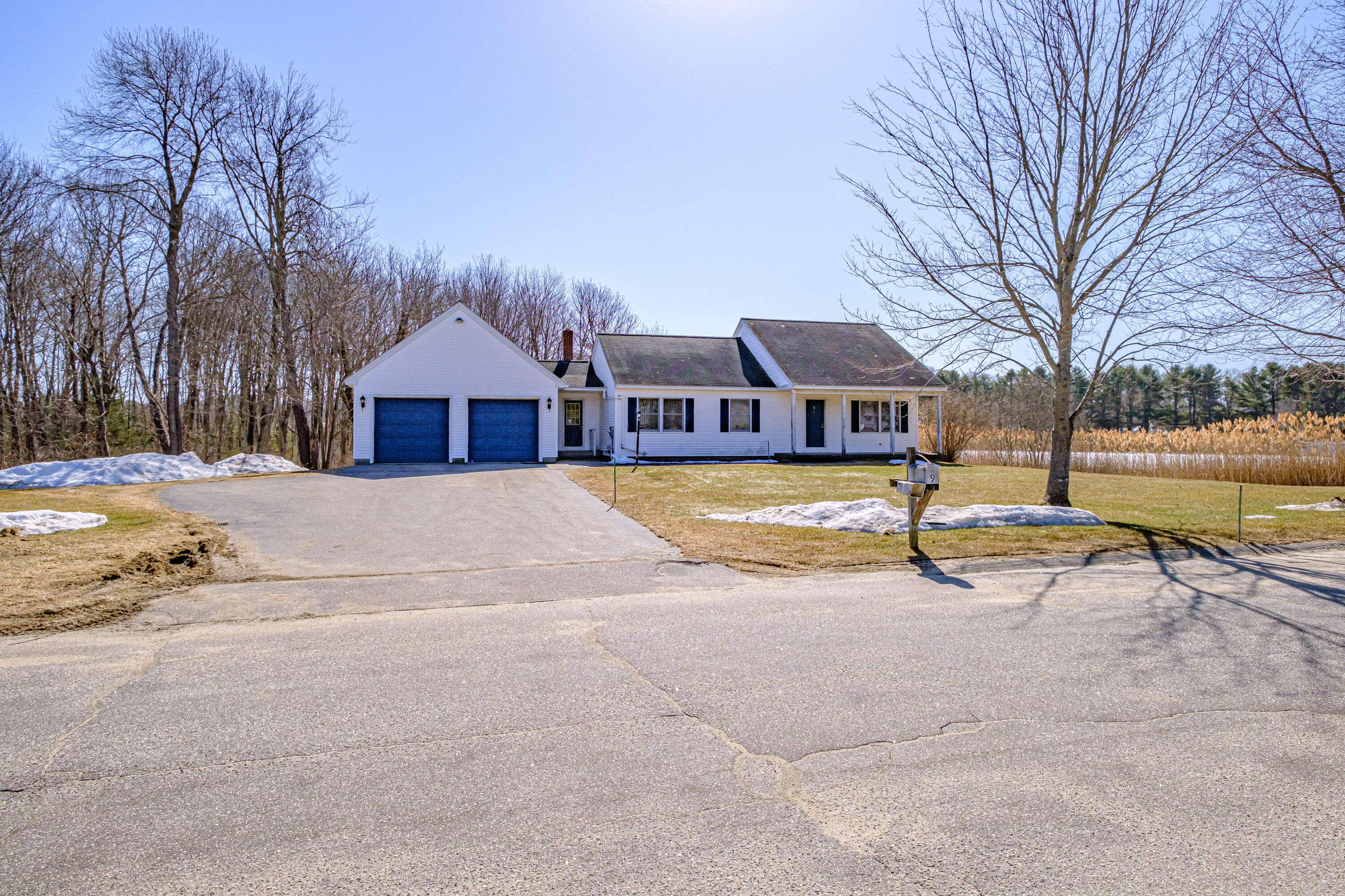 9 Clearwater Drive