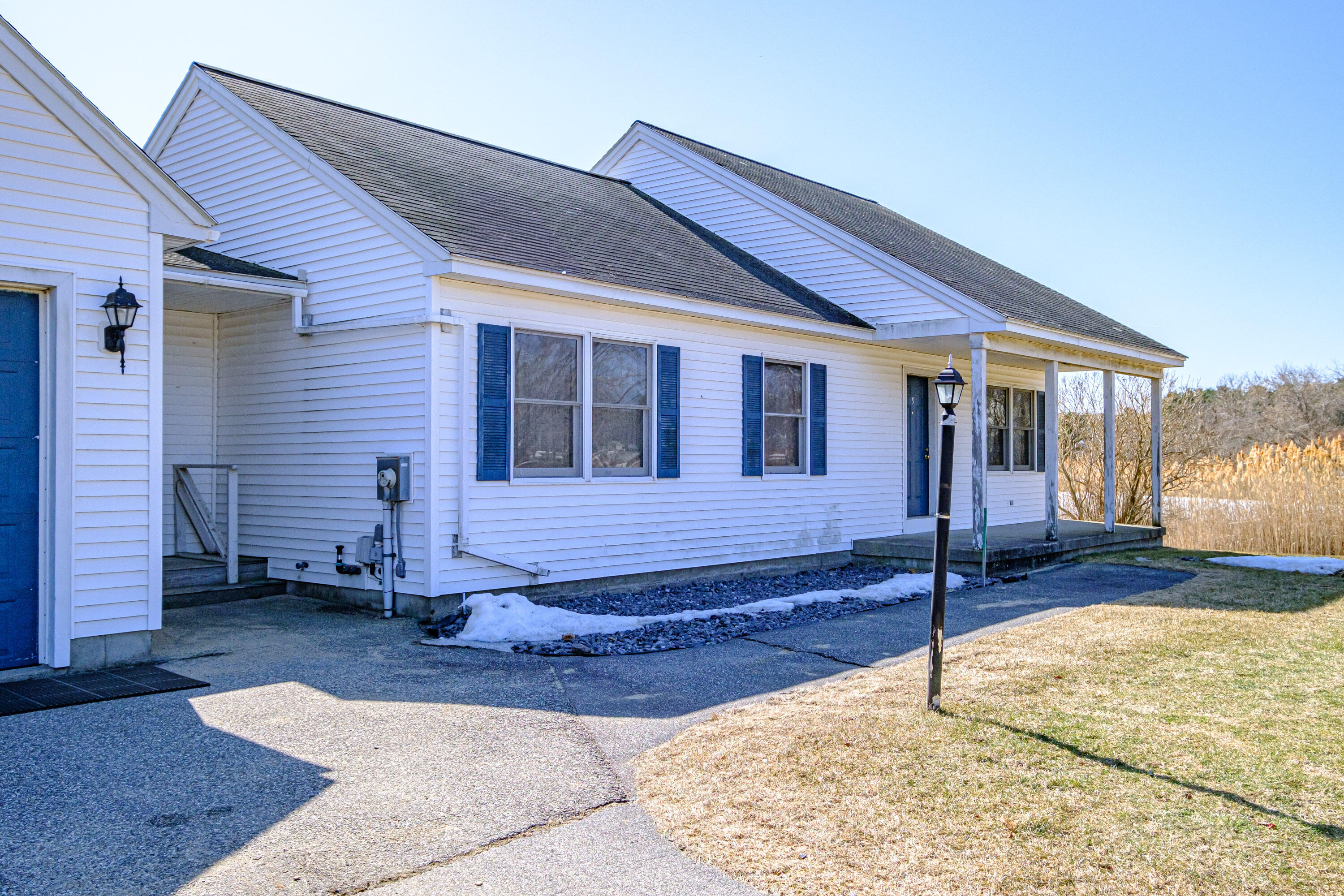 9 Clearwater Drive