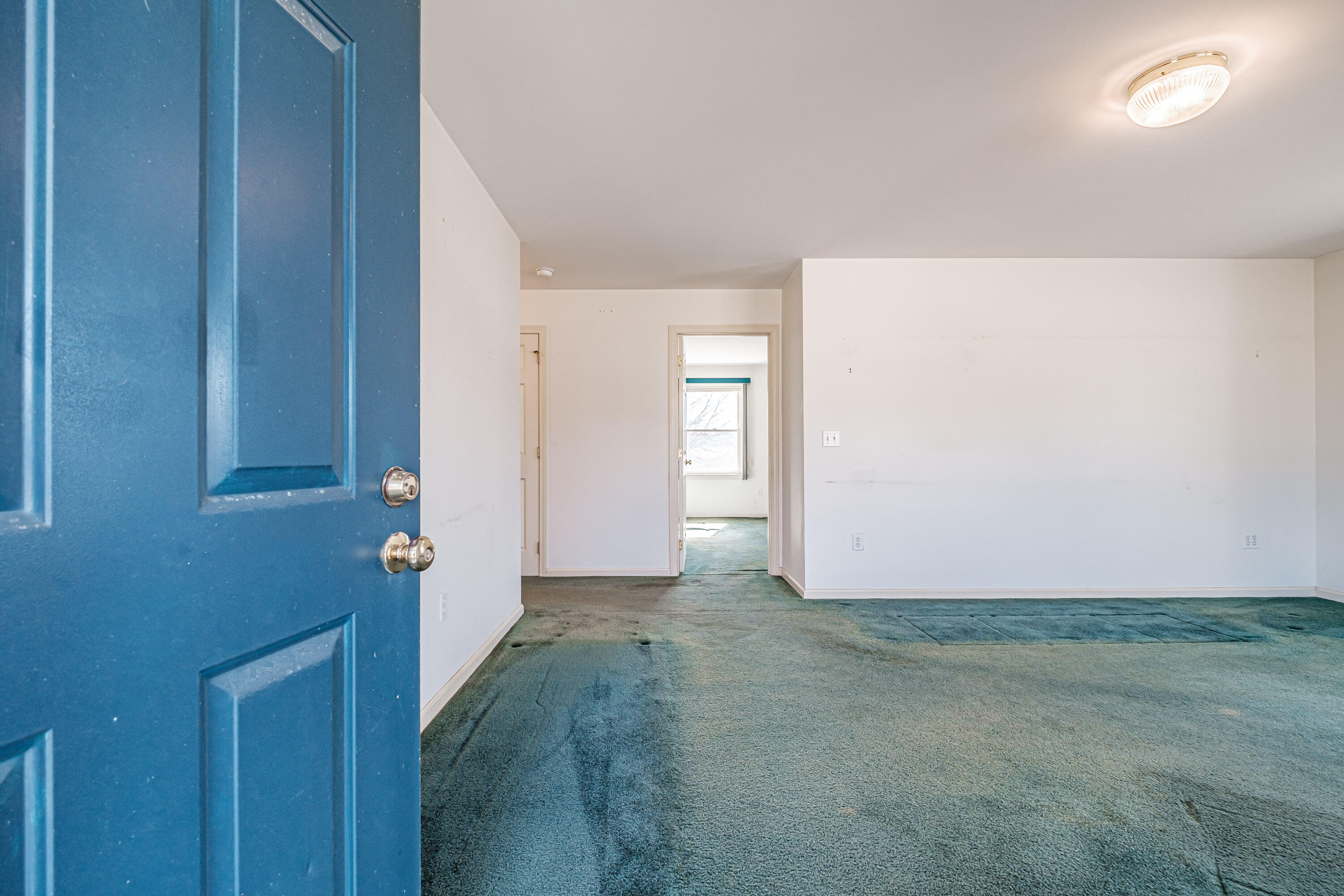 9 Clearwater Drive