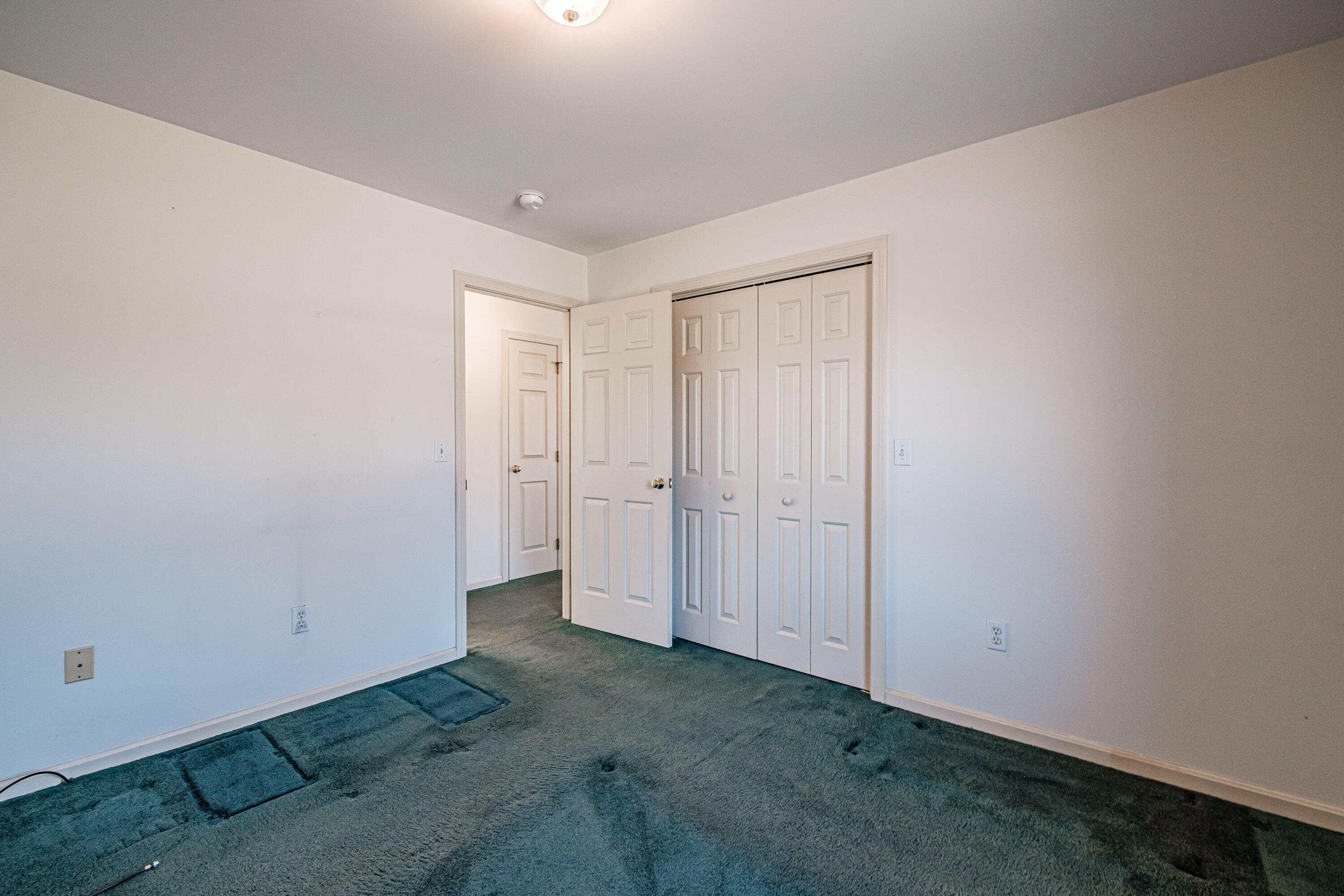 9 Clearwater Drive
