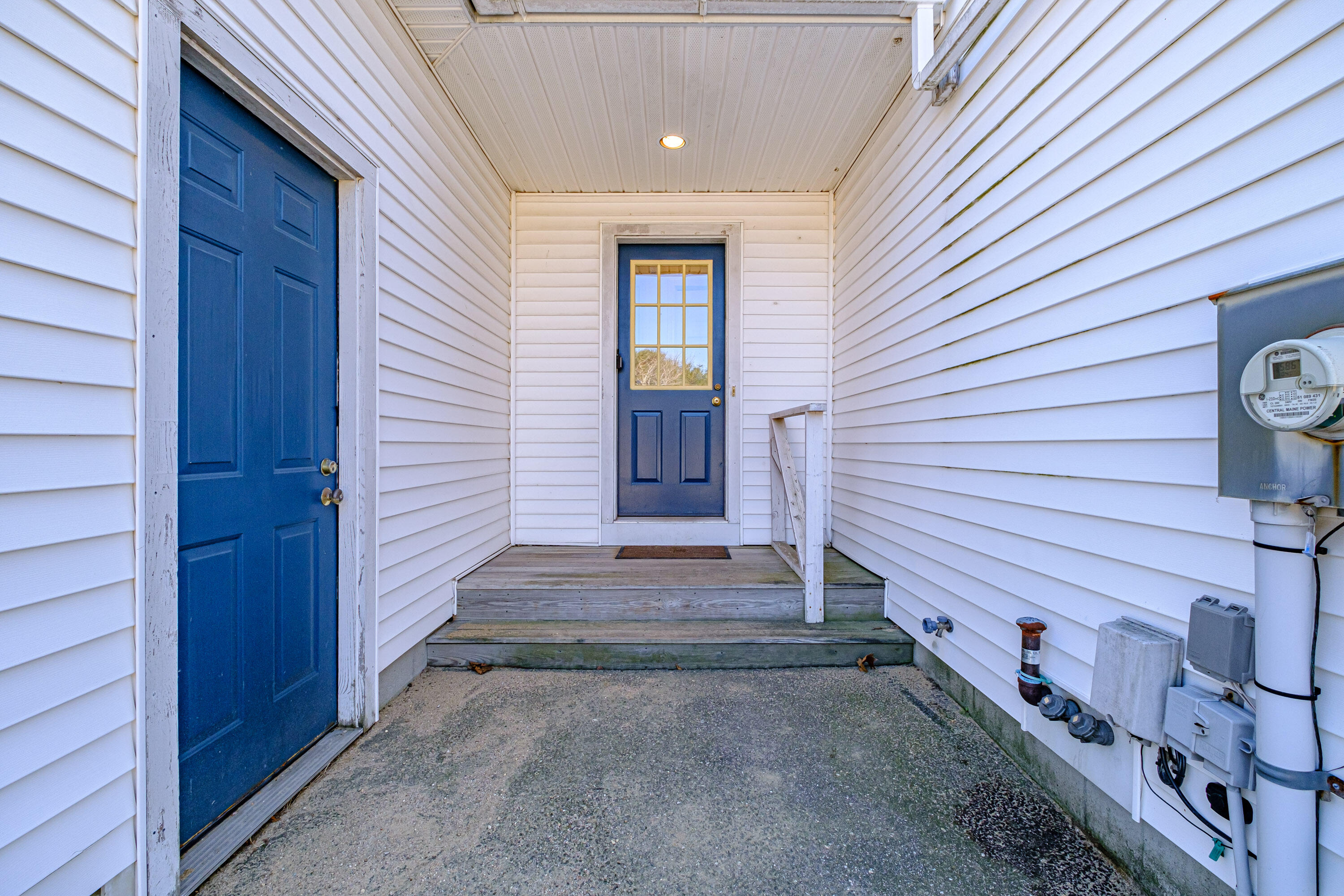 9 Clearwater Drive