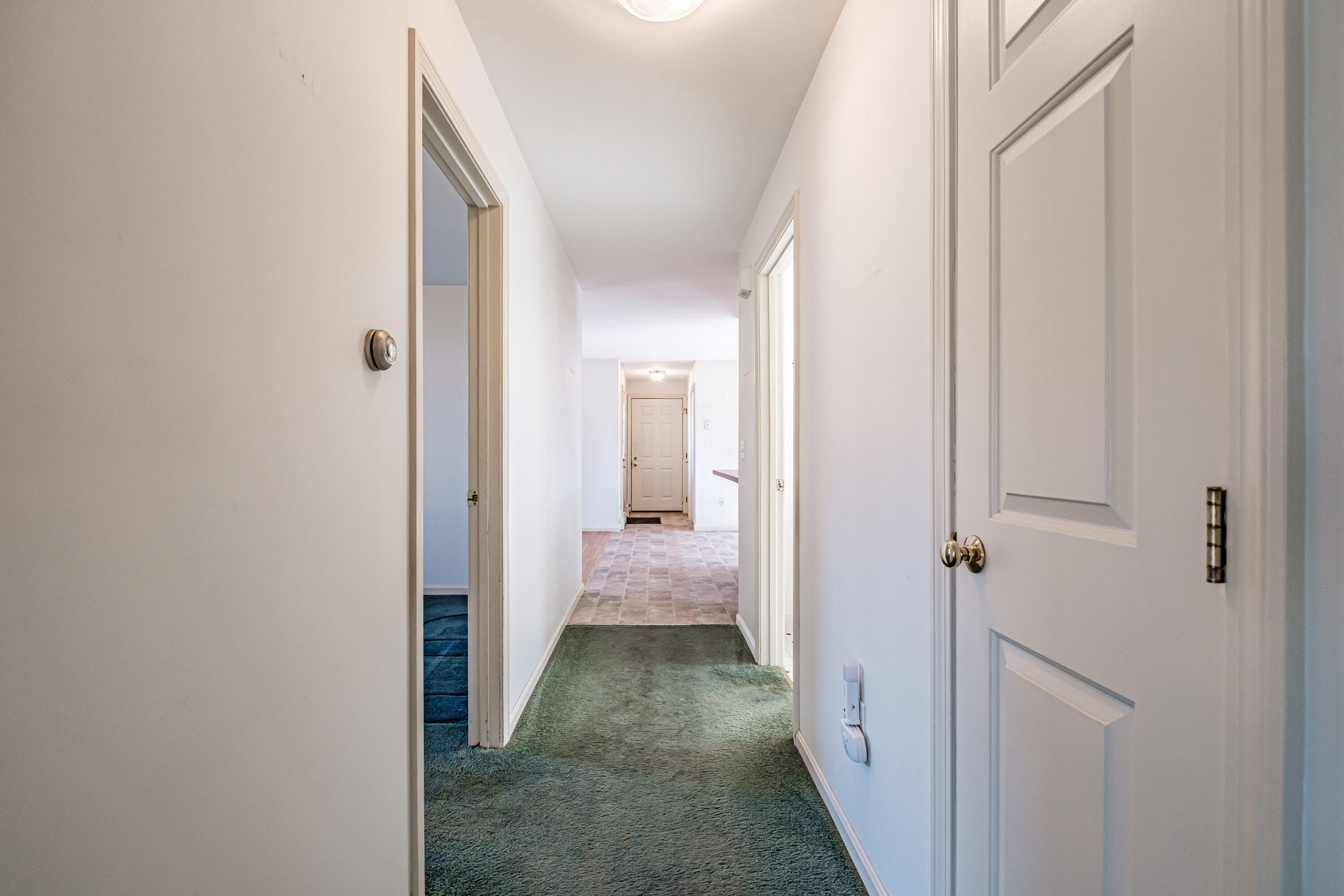 9 Clearwater Drive