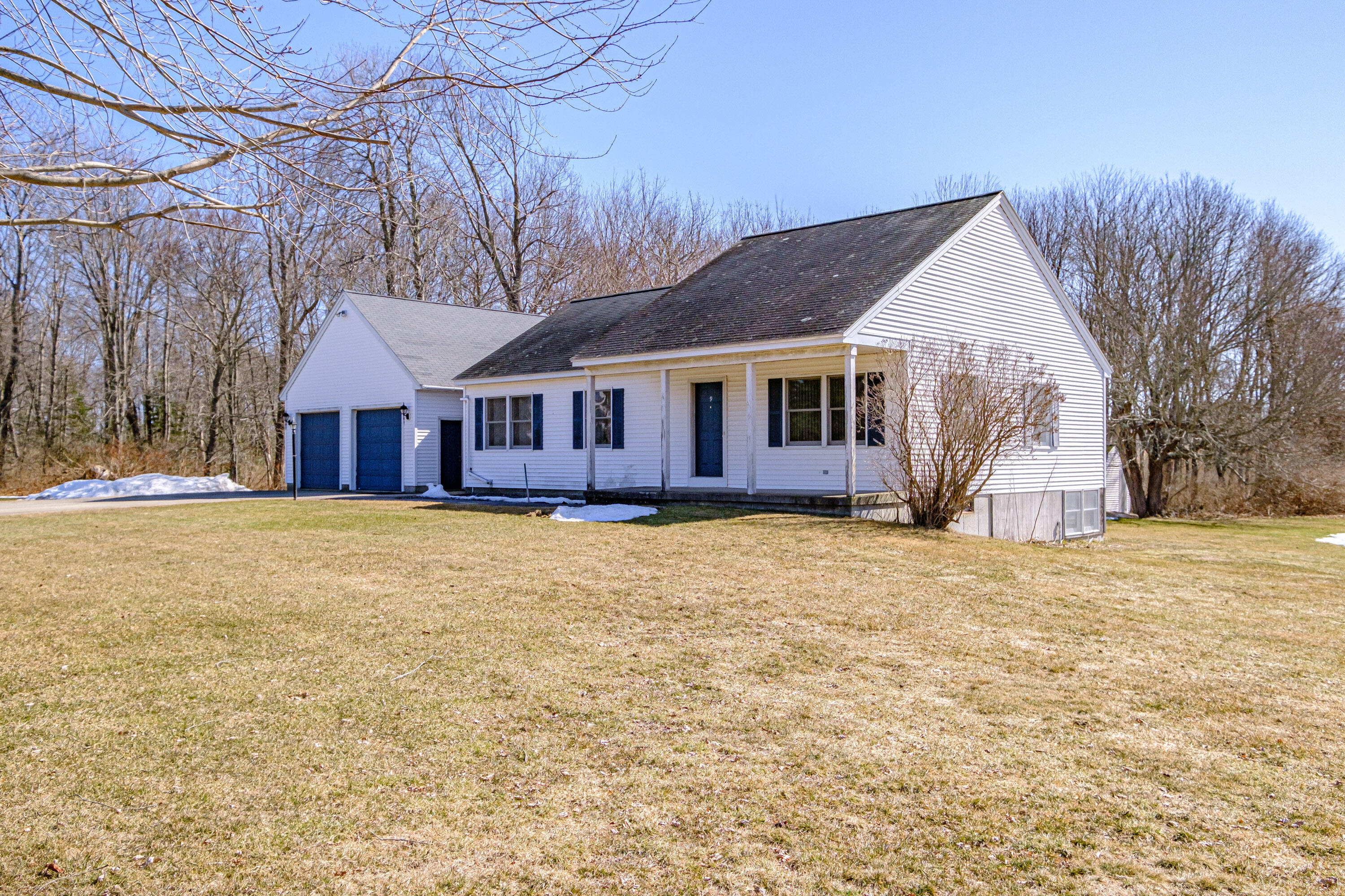 9 Clearwater Drive