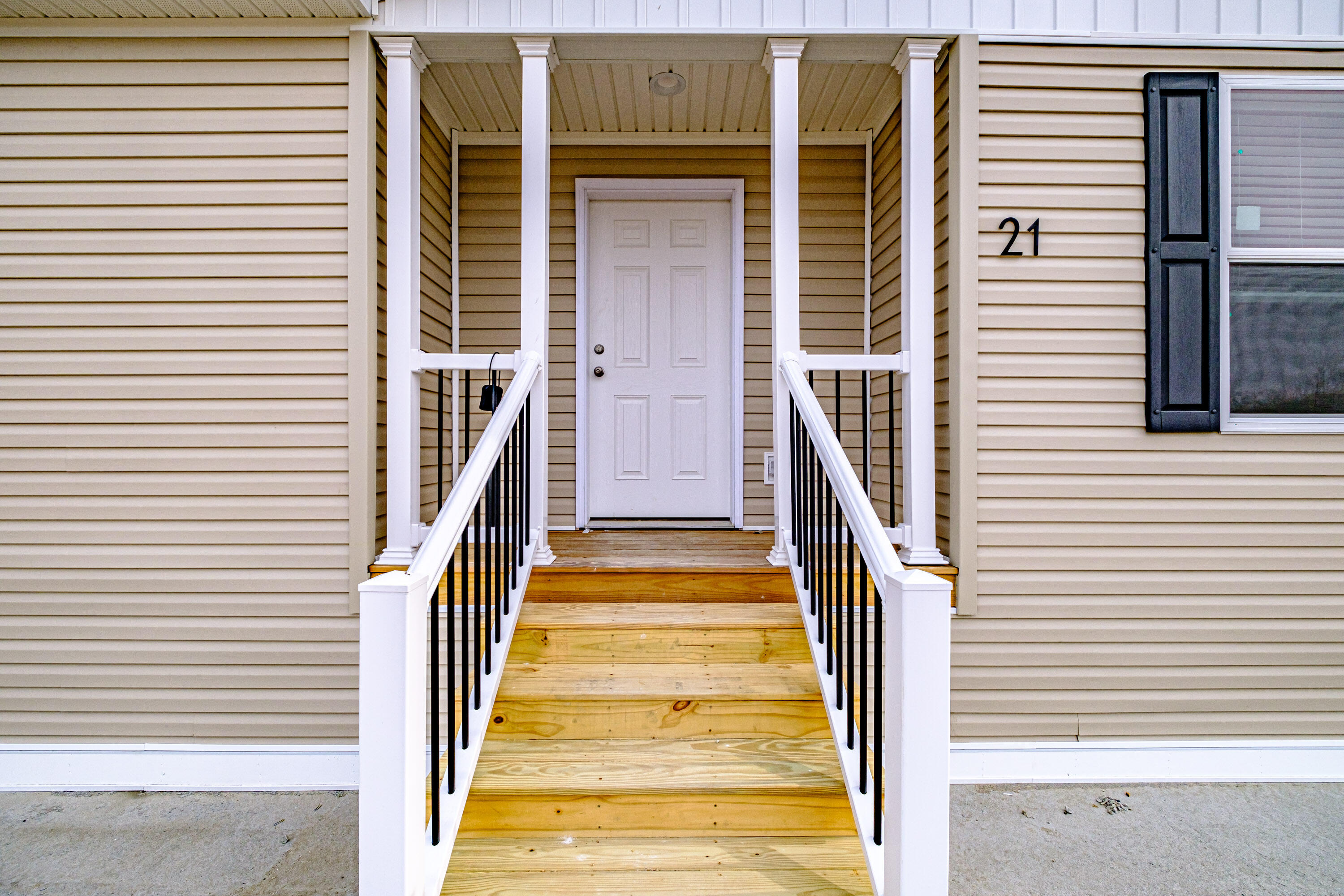 21 Colony Way