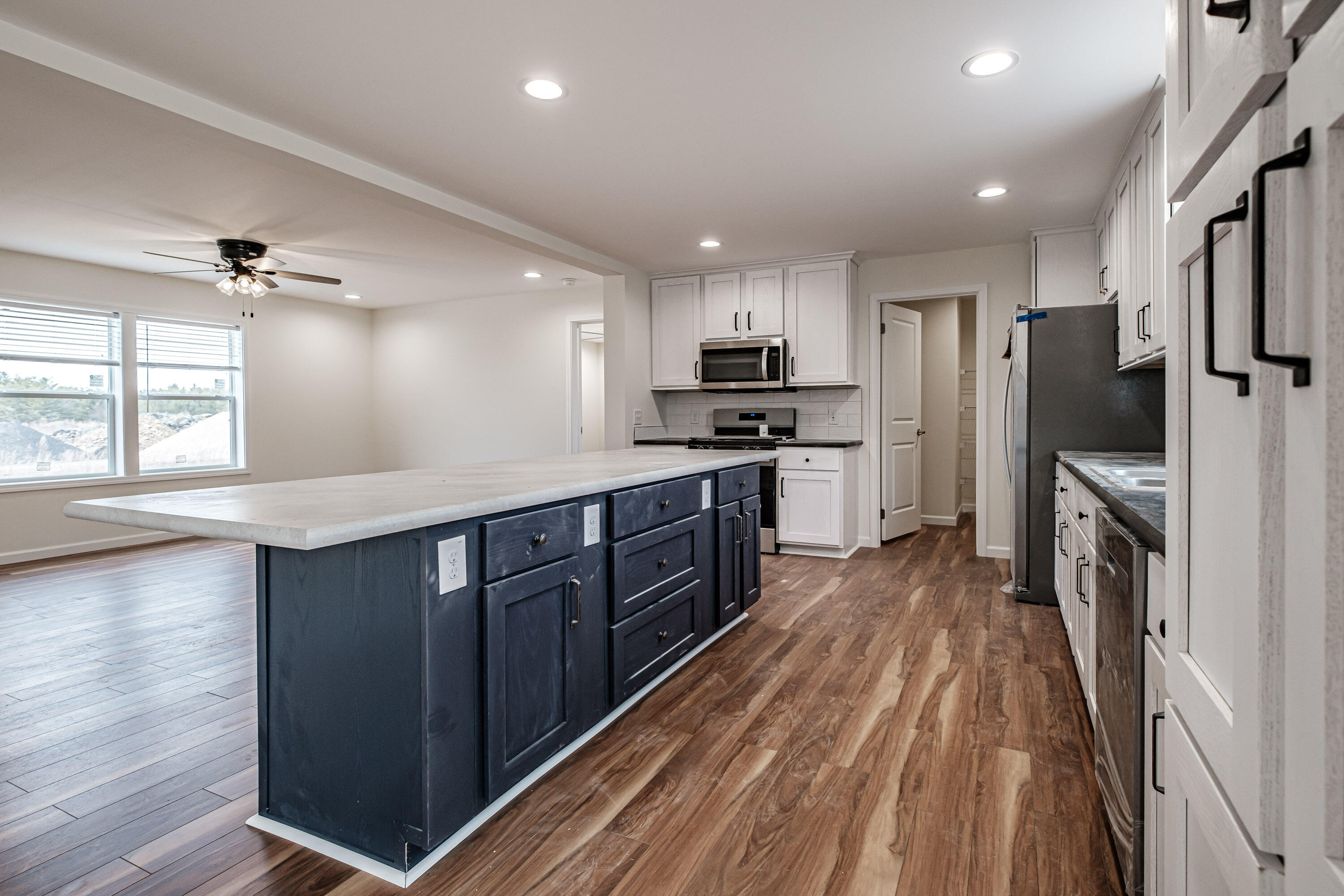 21 Colony Way