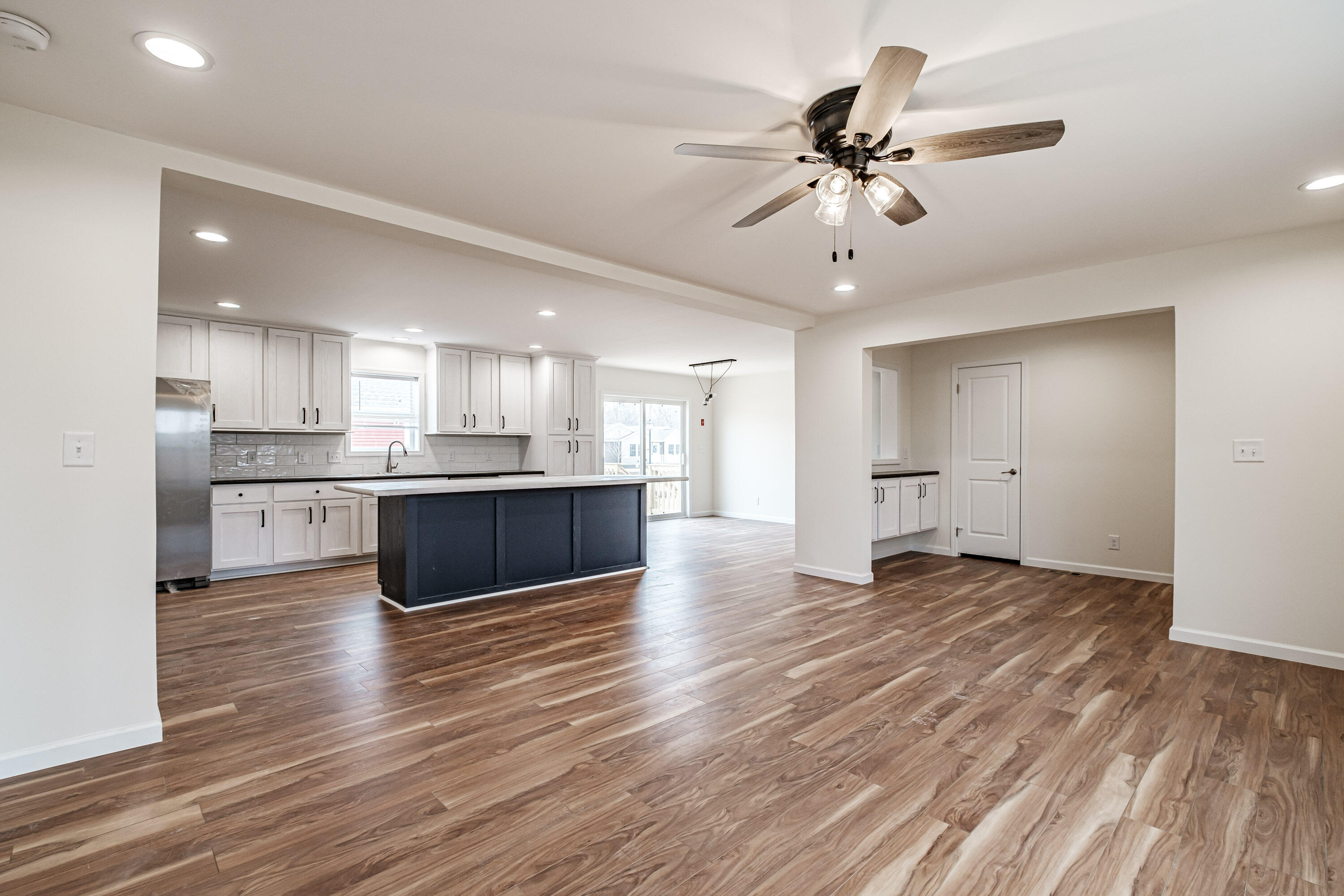 21 Colony Way