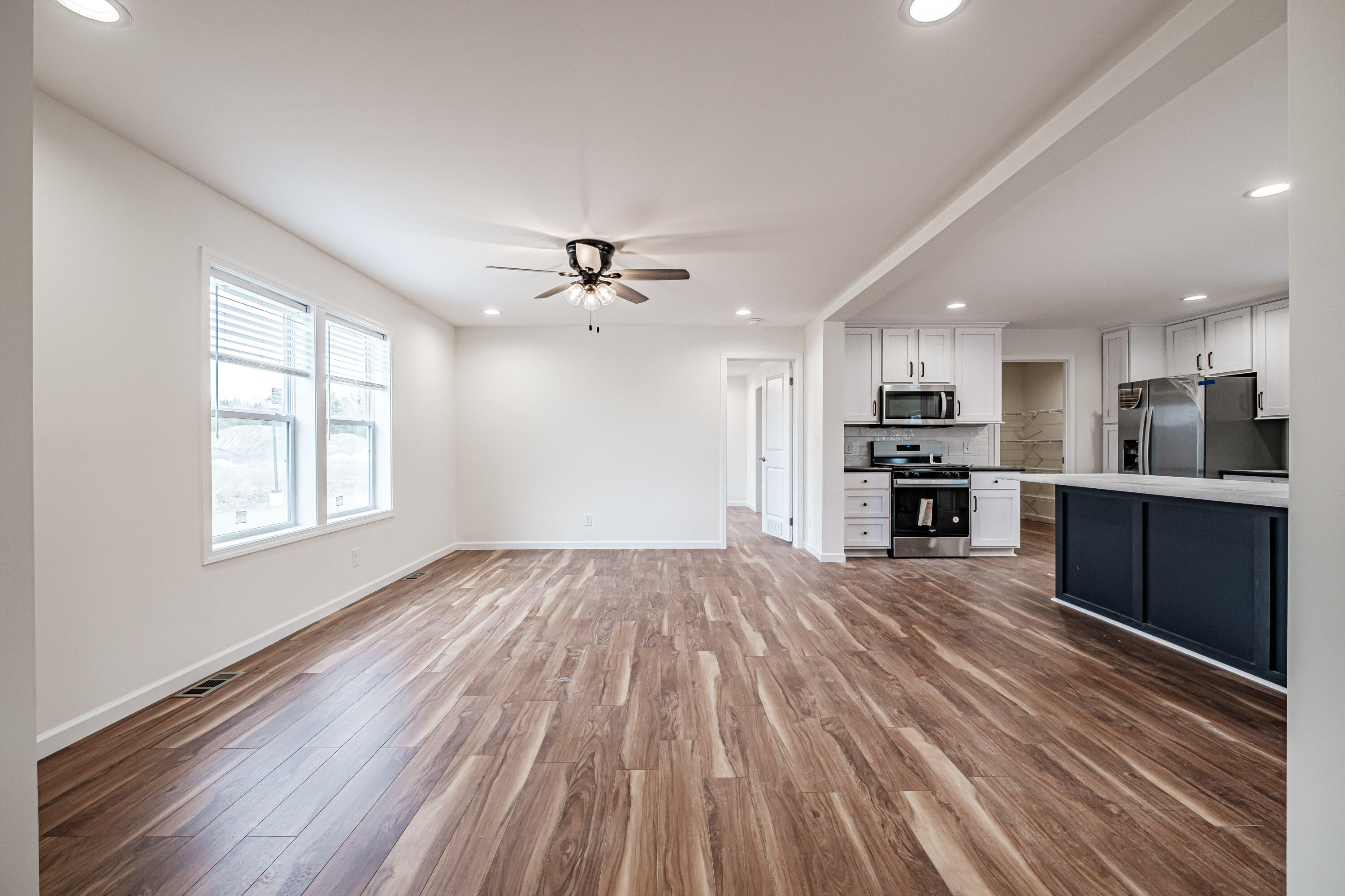 21 Colony Way