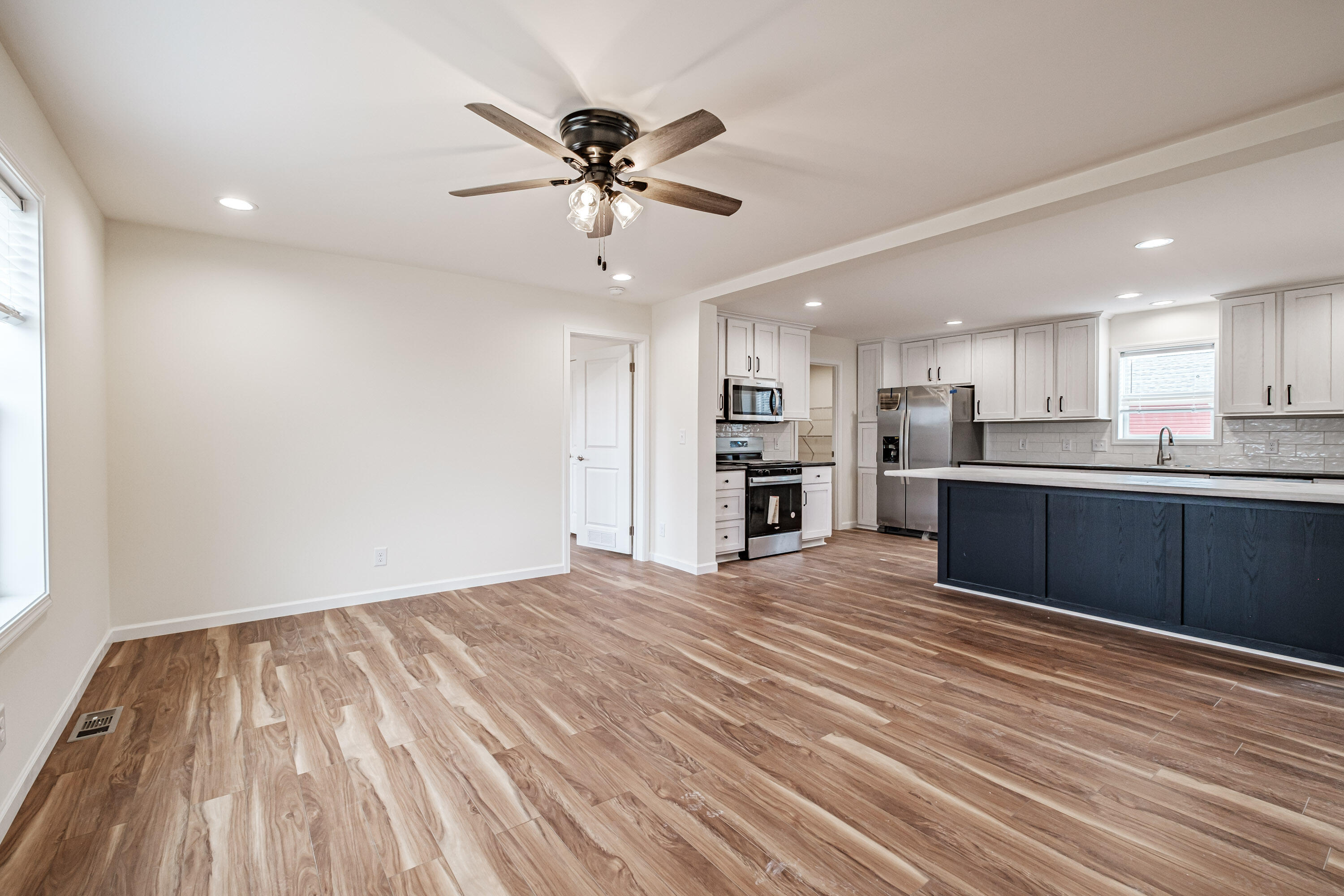 21 Colony Way