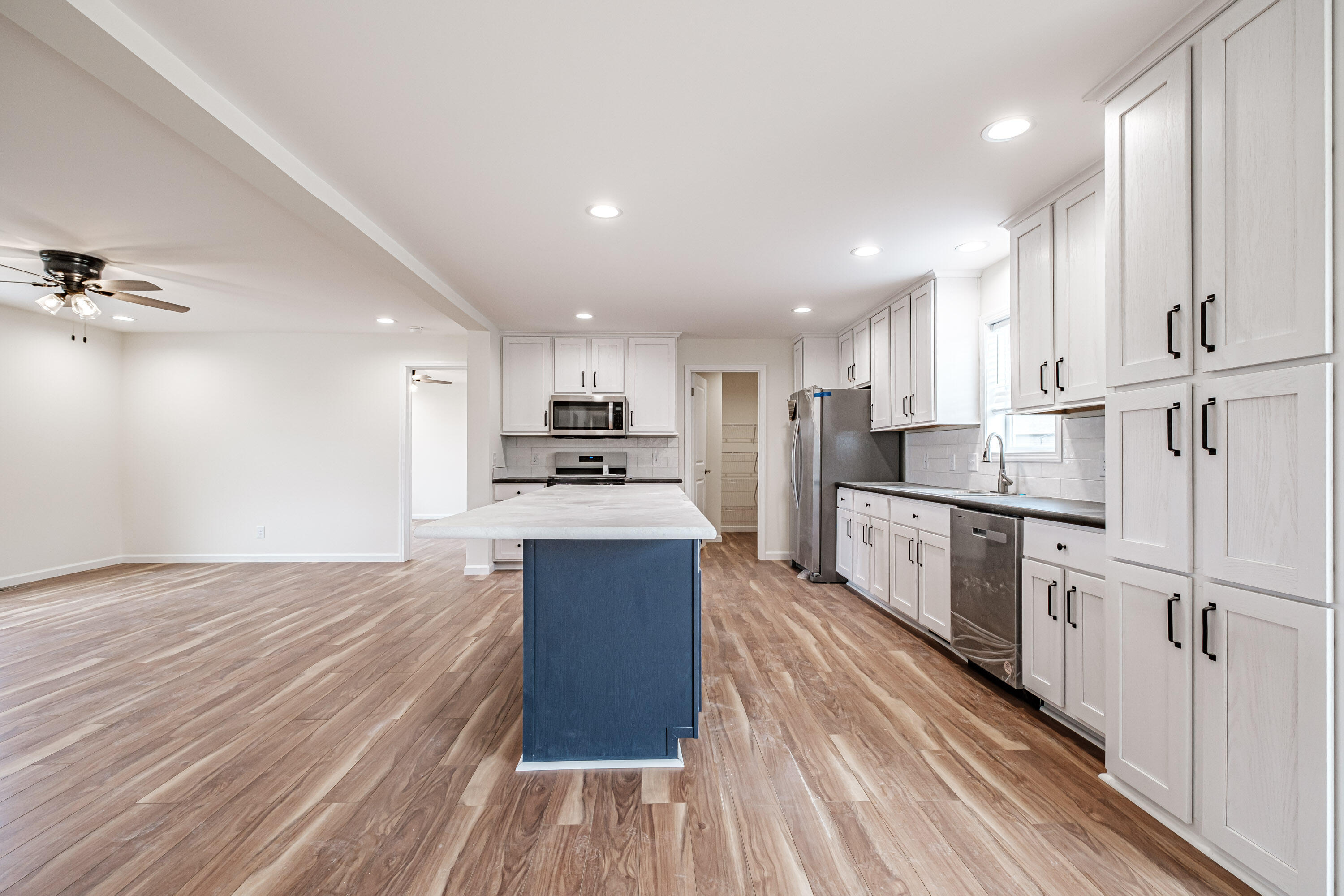 21 Colony Way