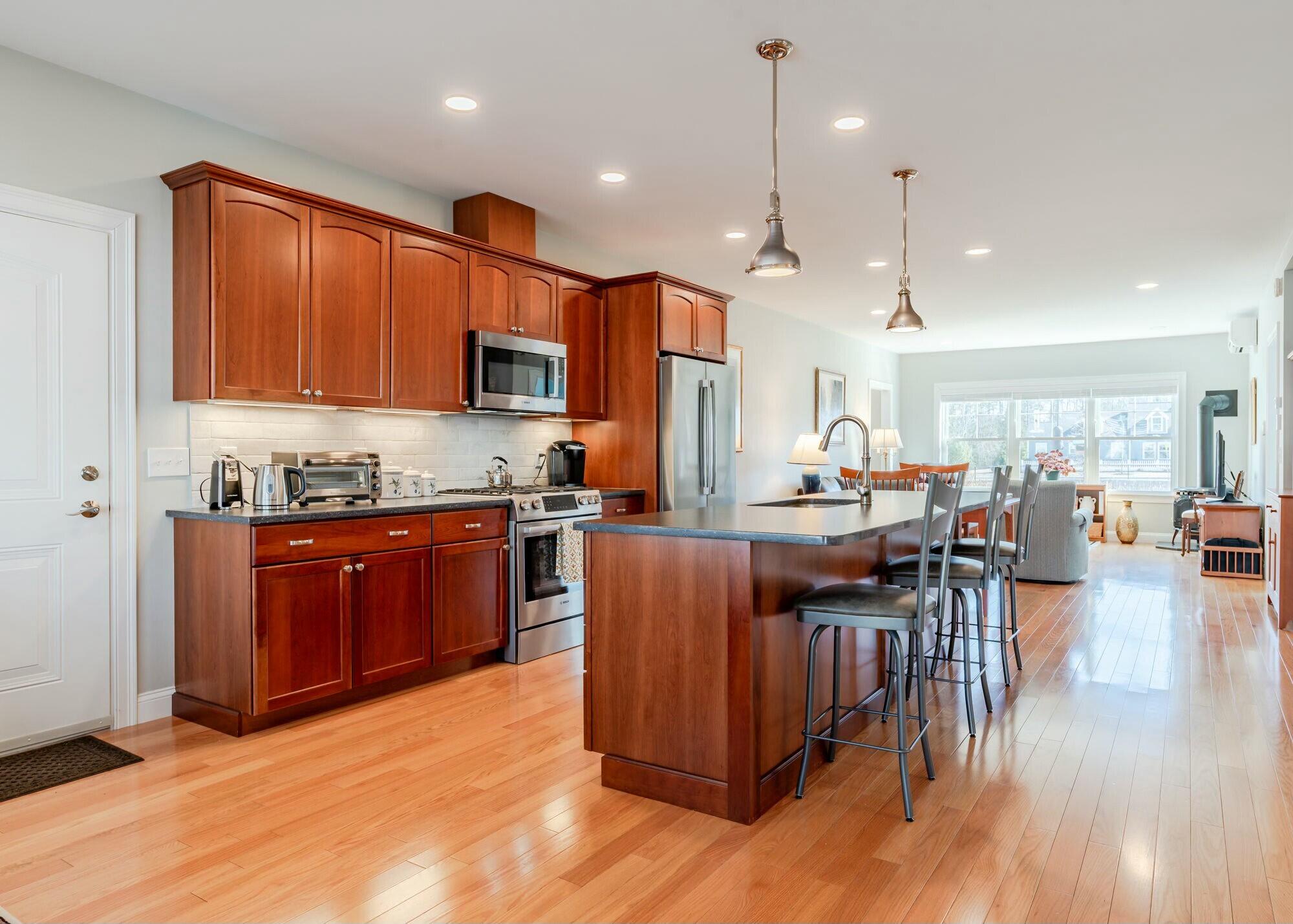 28 Mill Commons Drive, 28