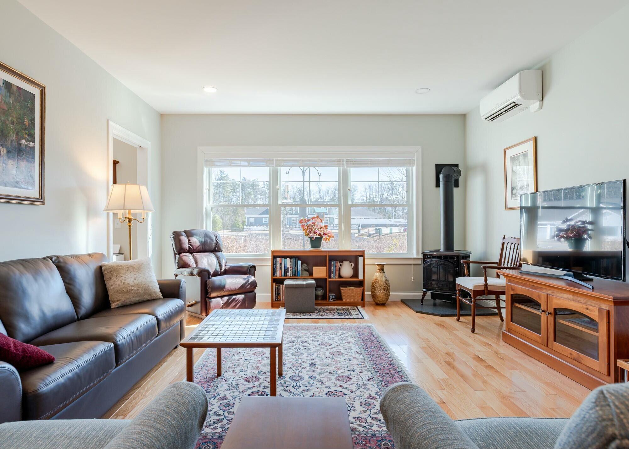 28 Mill Commons Drive, 28