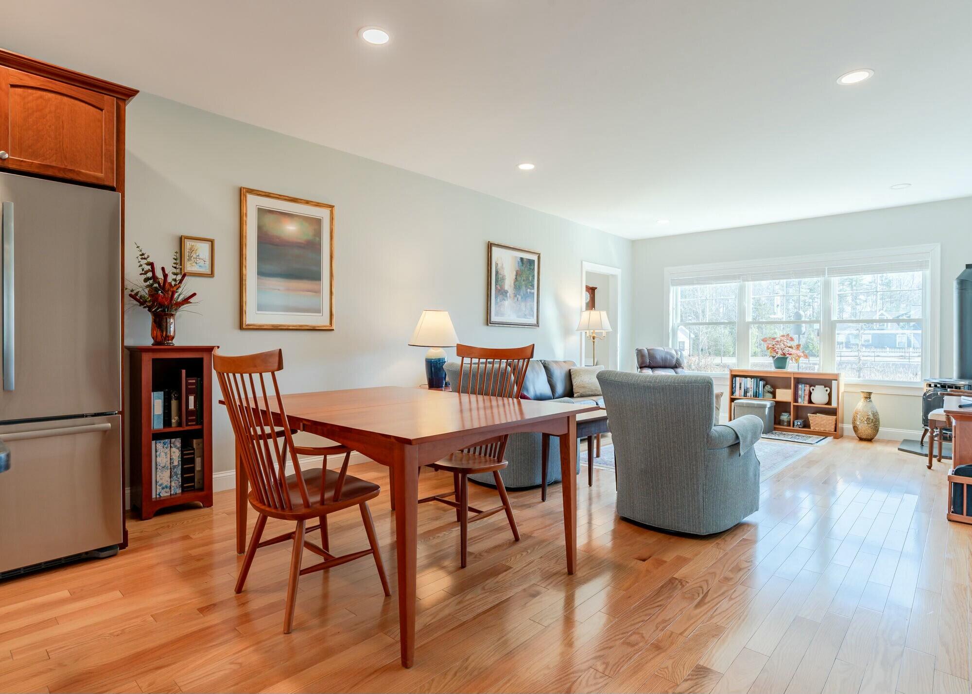 28 Mill Commons Drive, 28