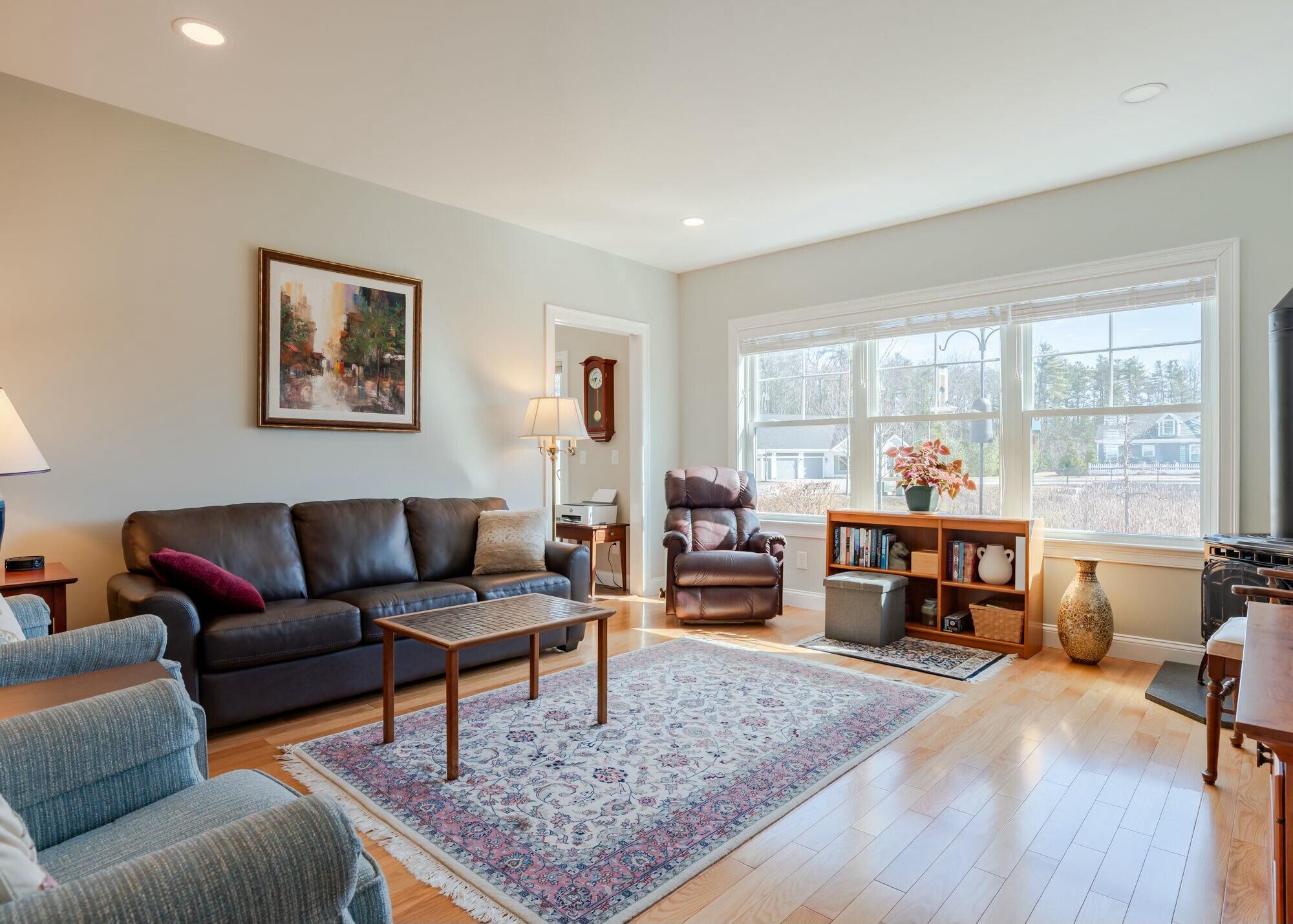 28 Mill Commons Drive, 28
