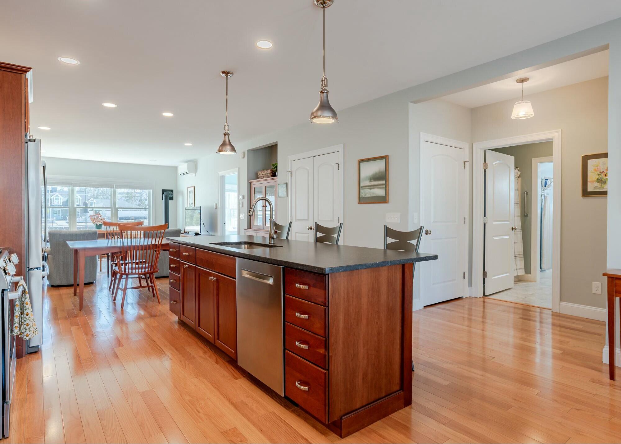 28 Mill Commons Drive, 28