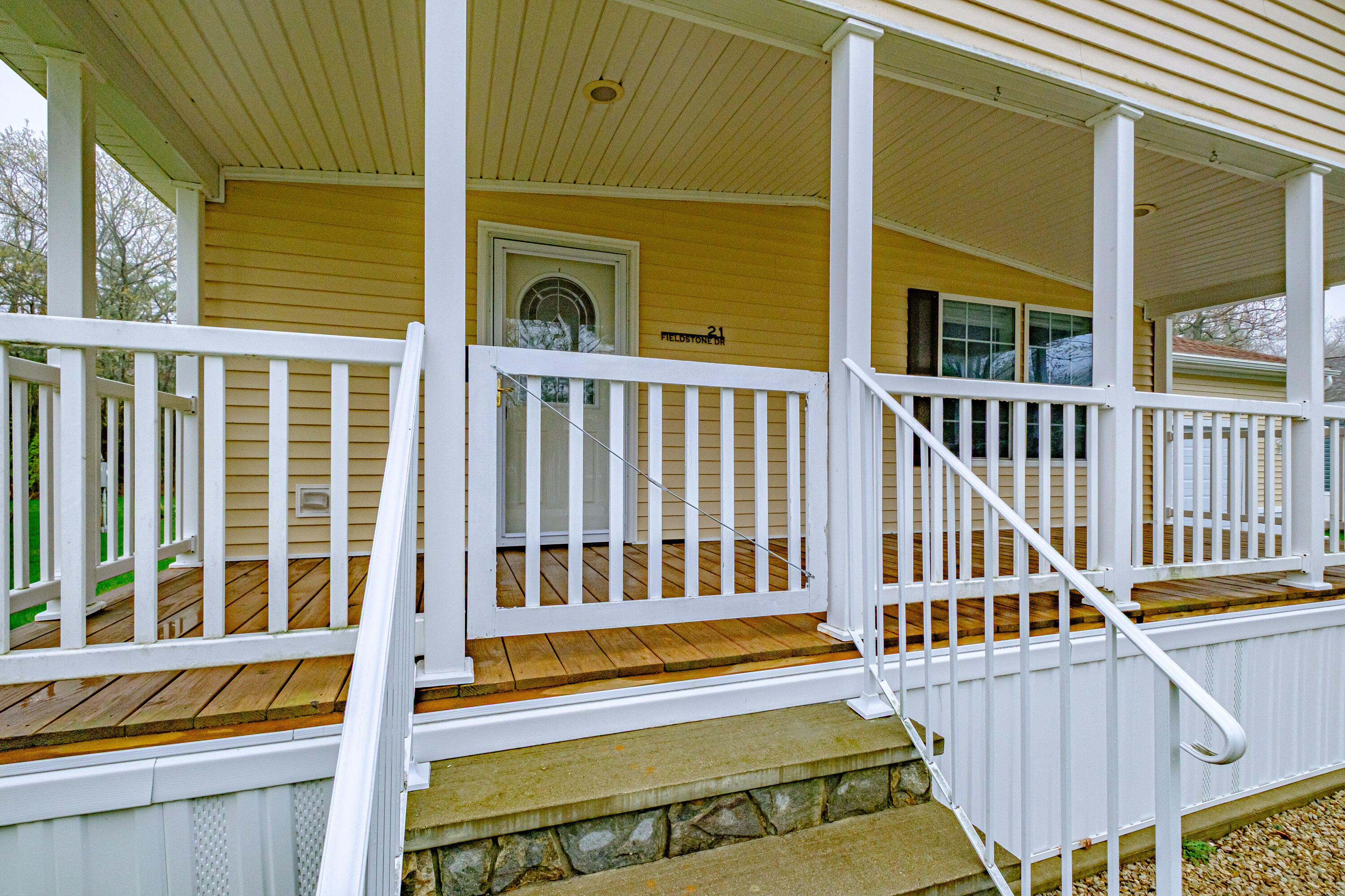 21 Fieldstone Lane