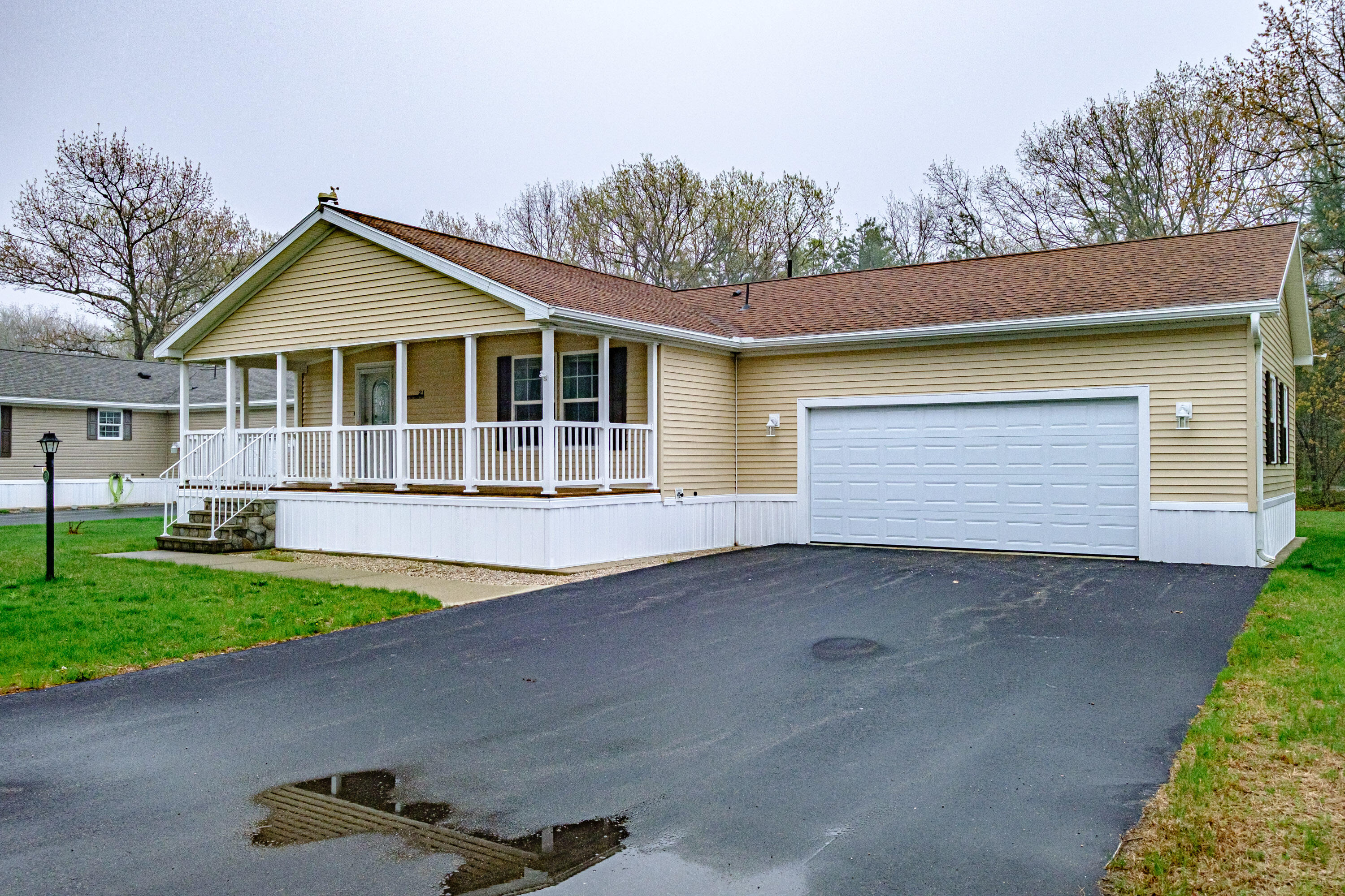 21 Fieldstone Lane