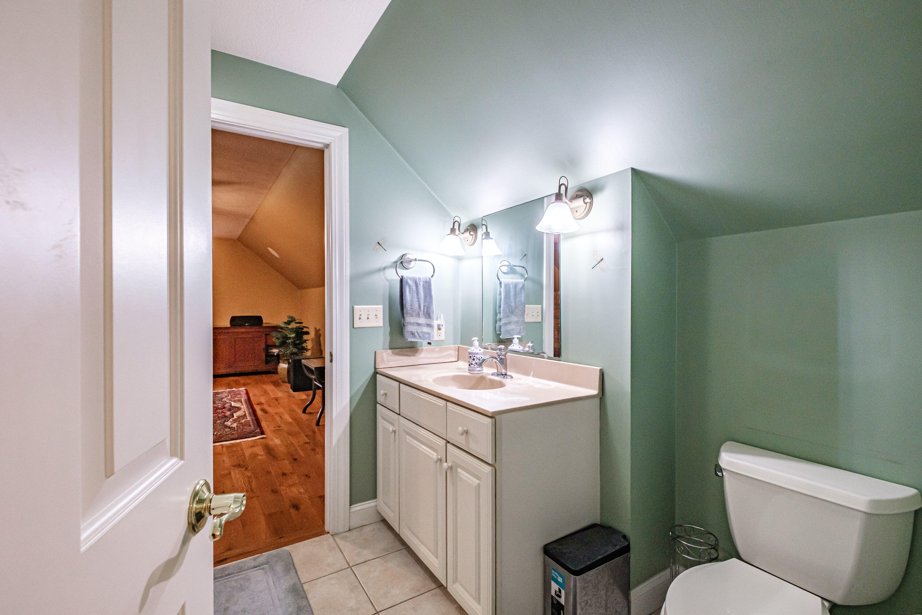 10 Hidden Creek Drive