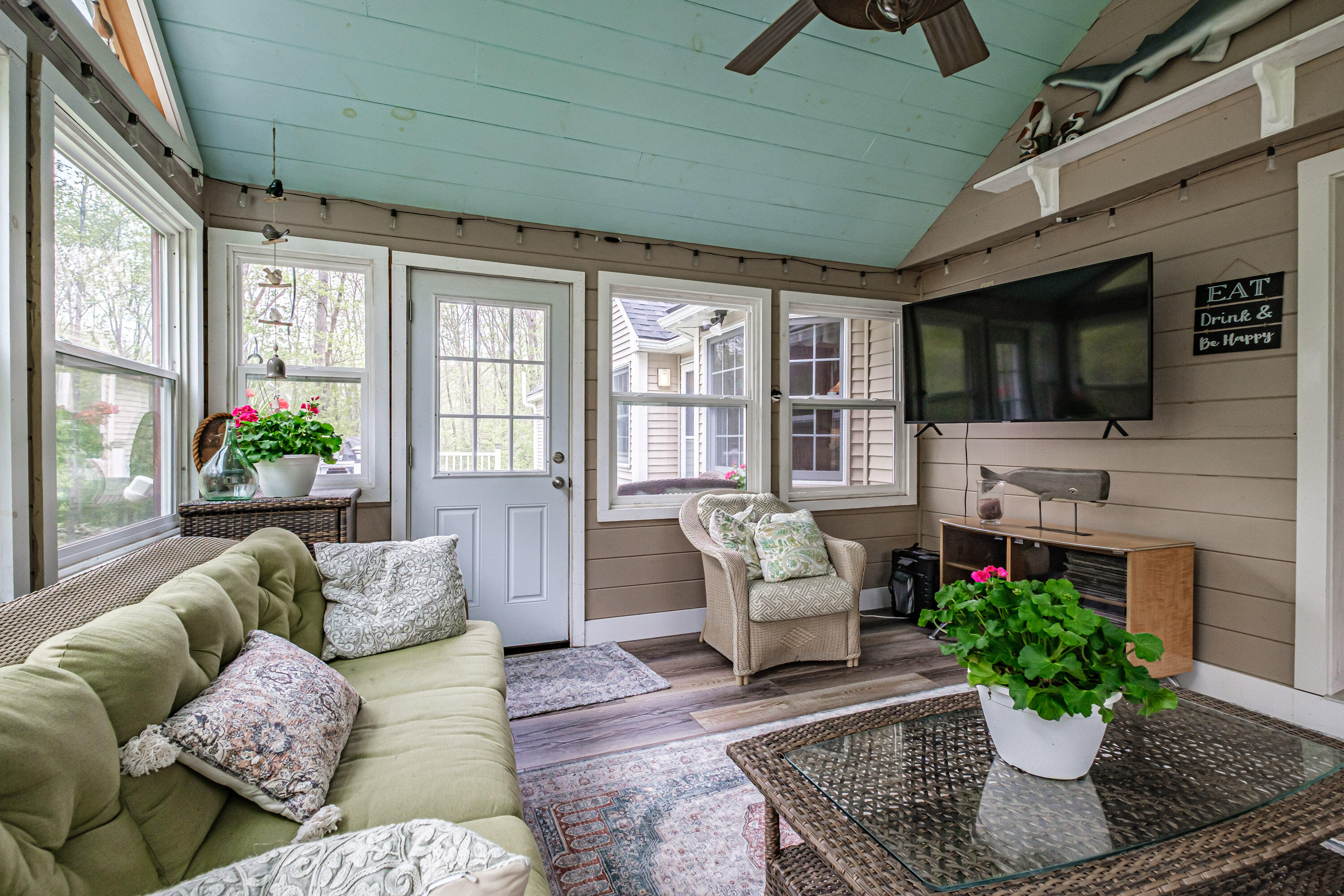 10 Hidden Creek Drive