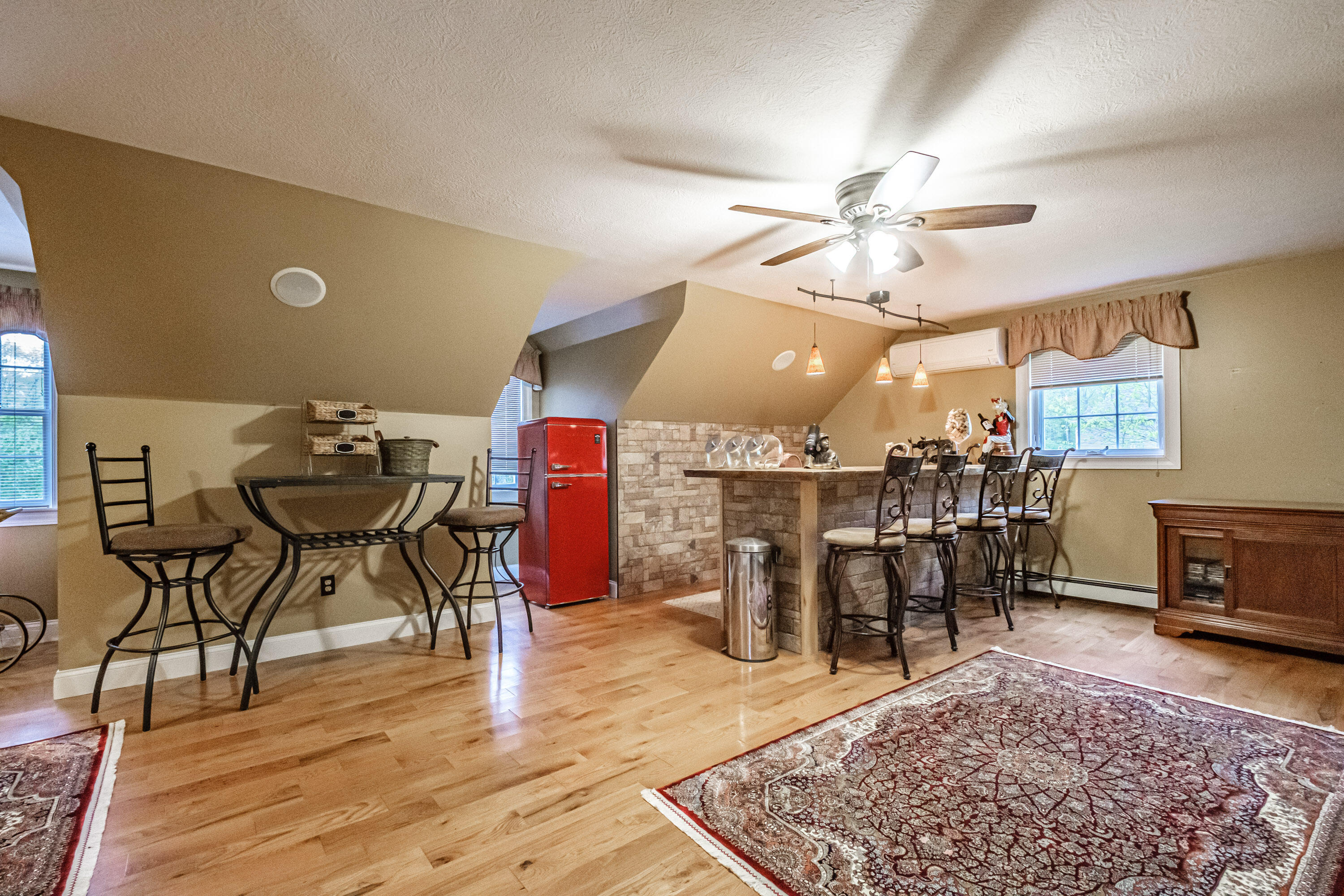 10 Hidden Creek Drive