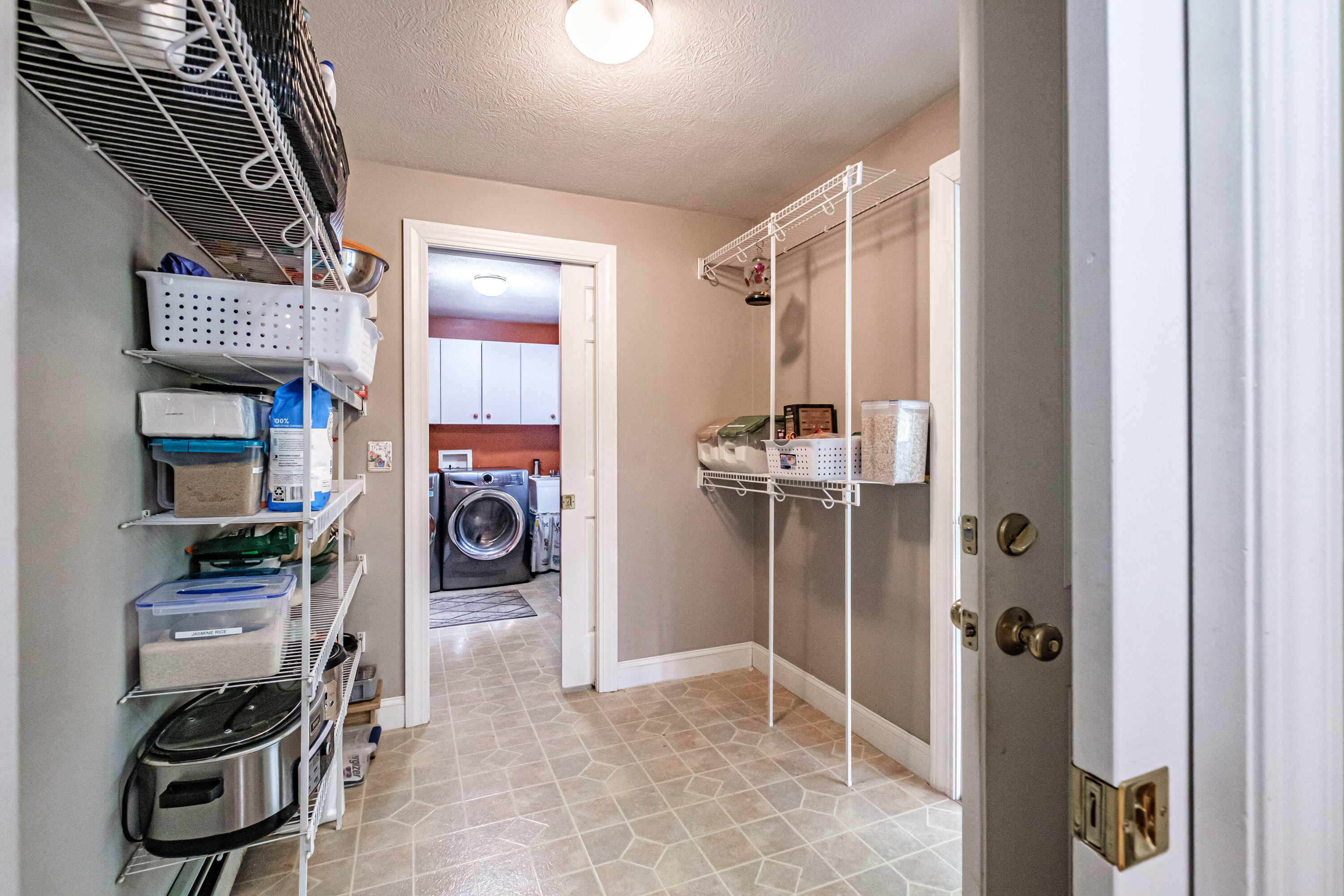 10 Hidden Creek Drive