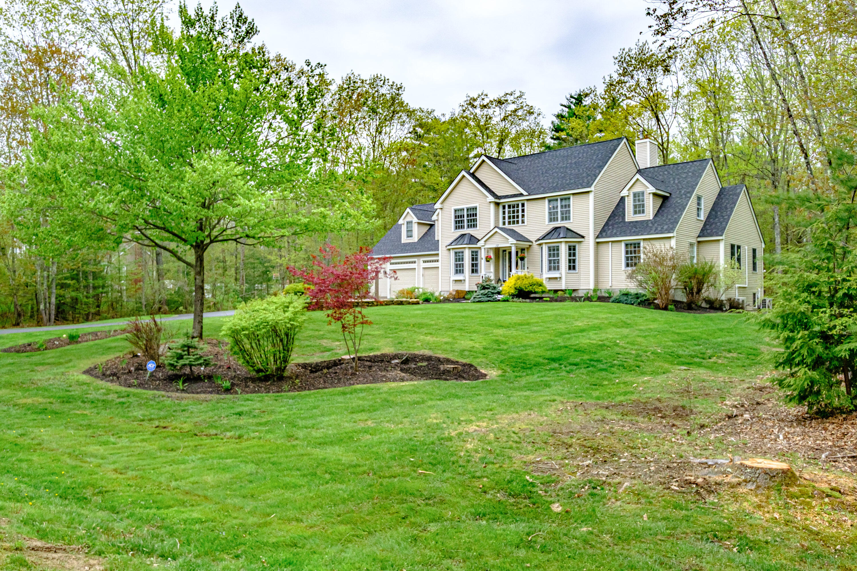 10 Hidden Creek Drive