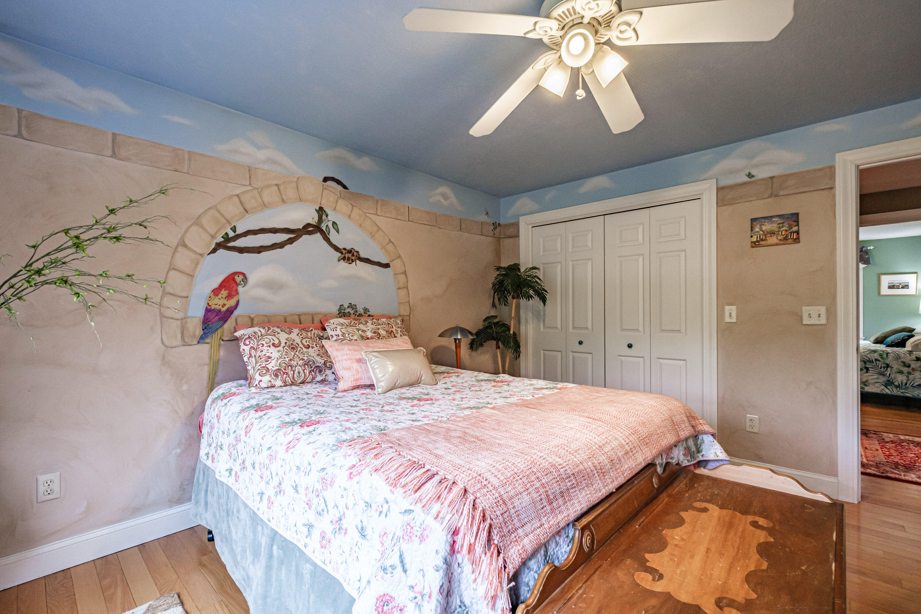 10 Hidden Creek Drive
