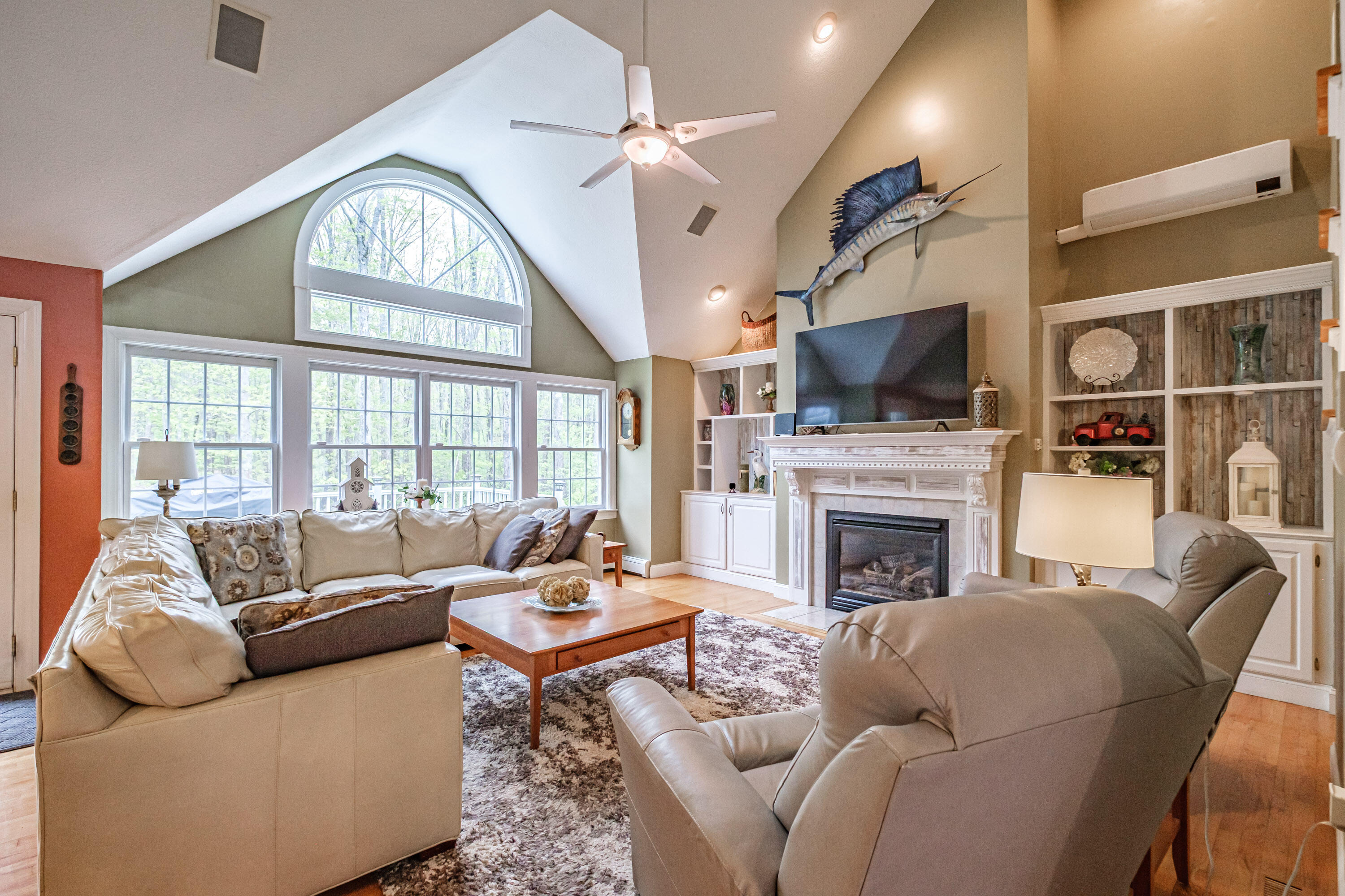 10 Hidden Creek Drive