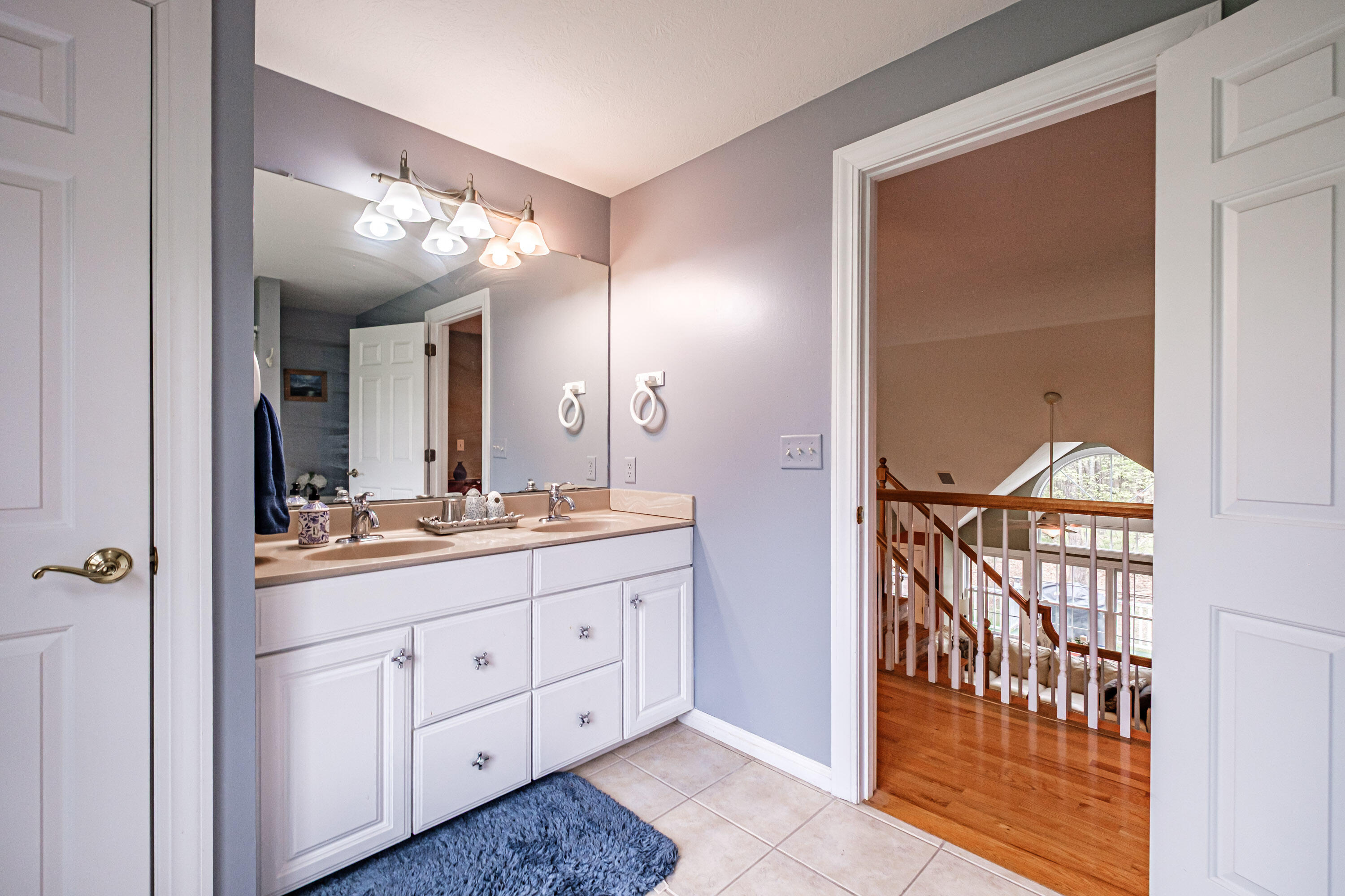 10 Hidden Creek Drive