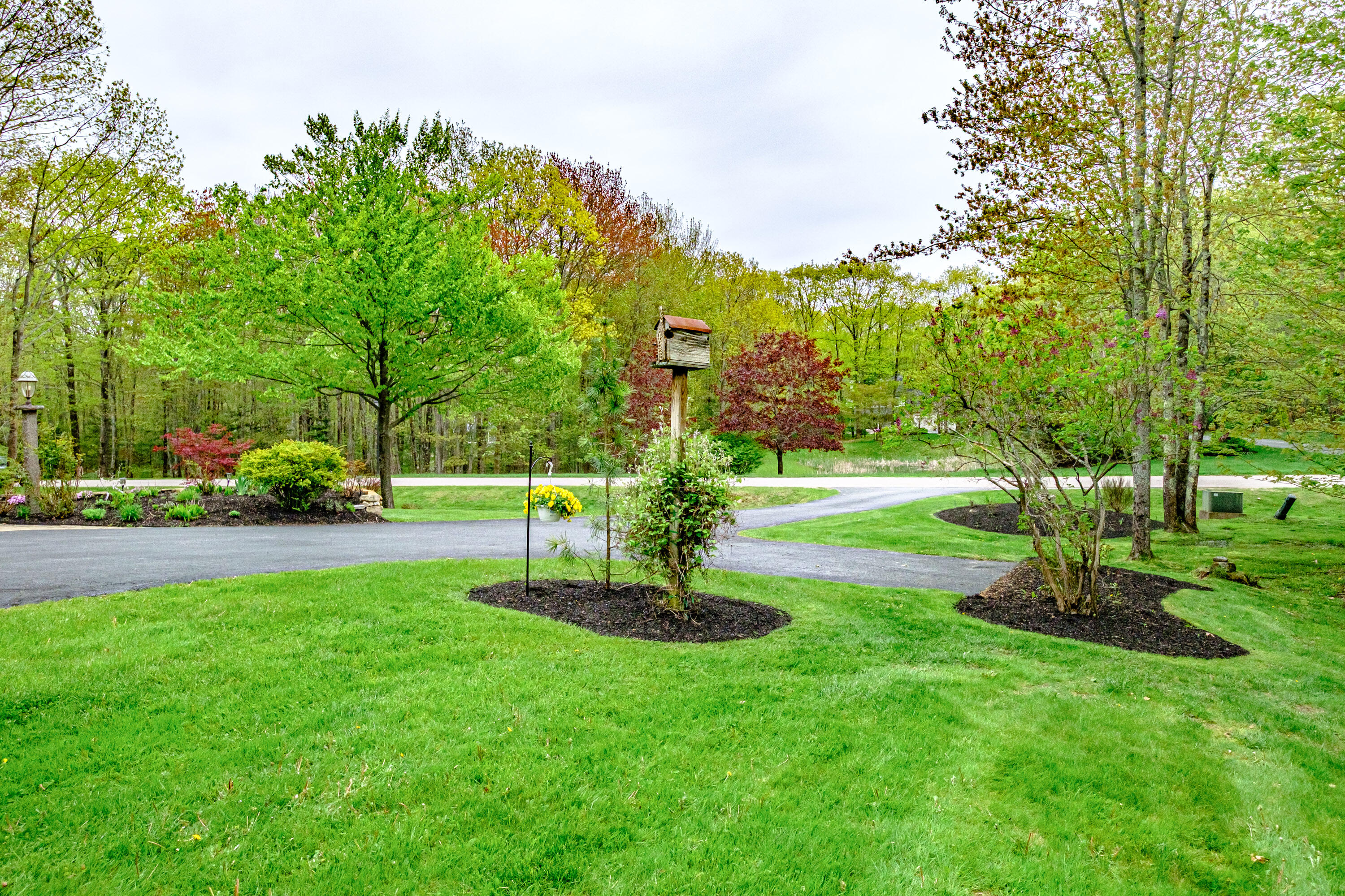 10 Hidden Creek Drive