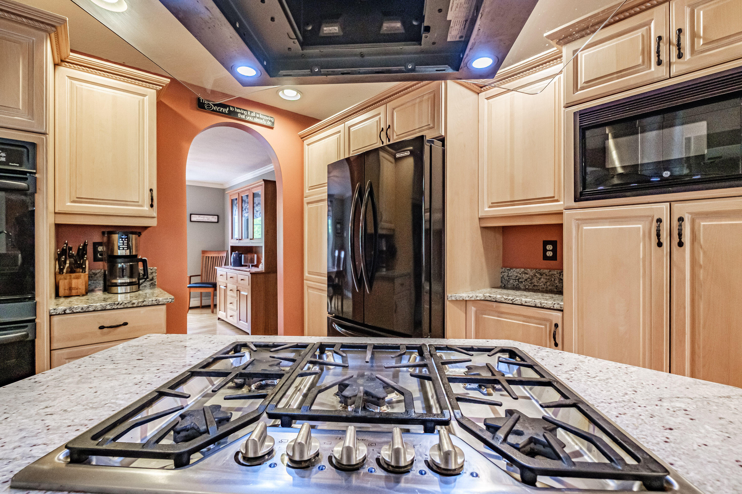 10 Hidden Creek Drive