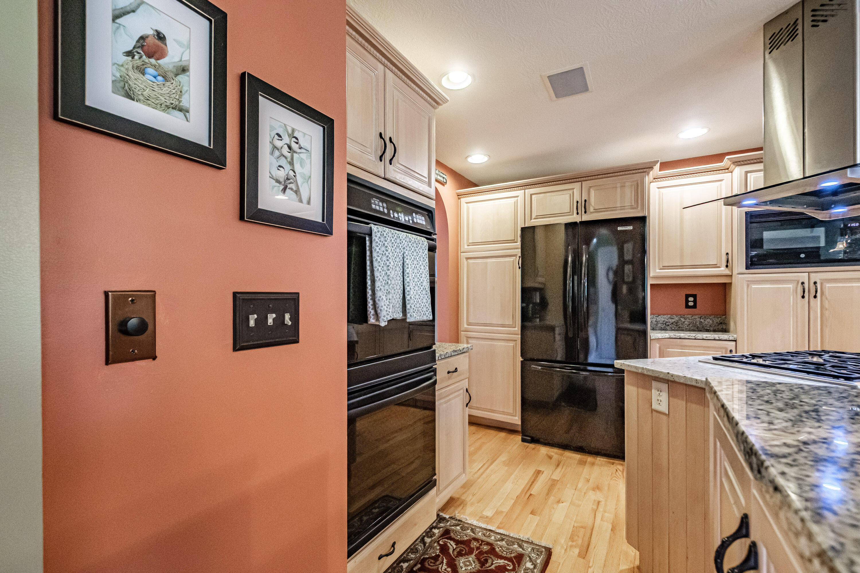 10 Hidden Creek Drive