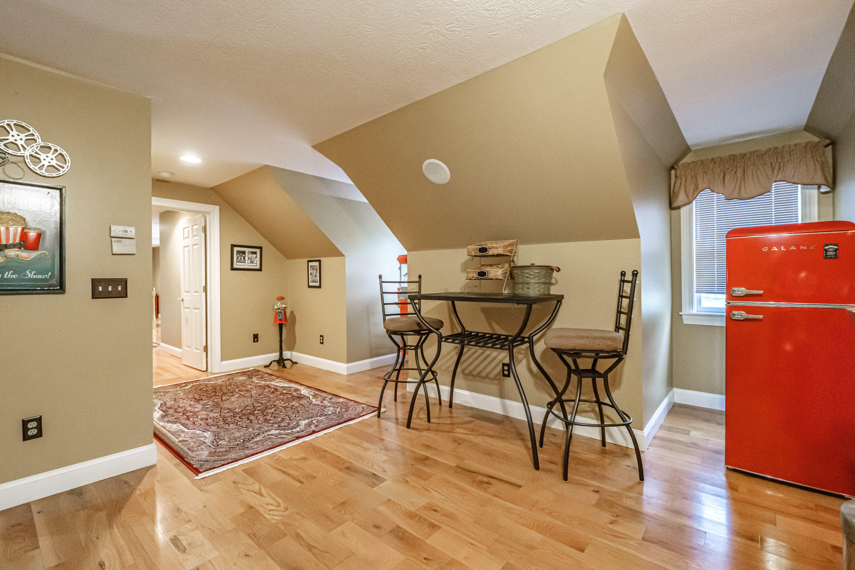 10 Hidden Creek Drive