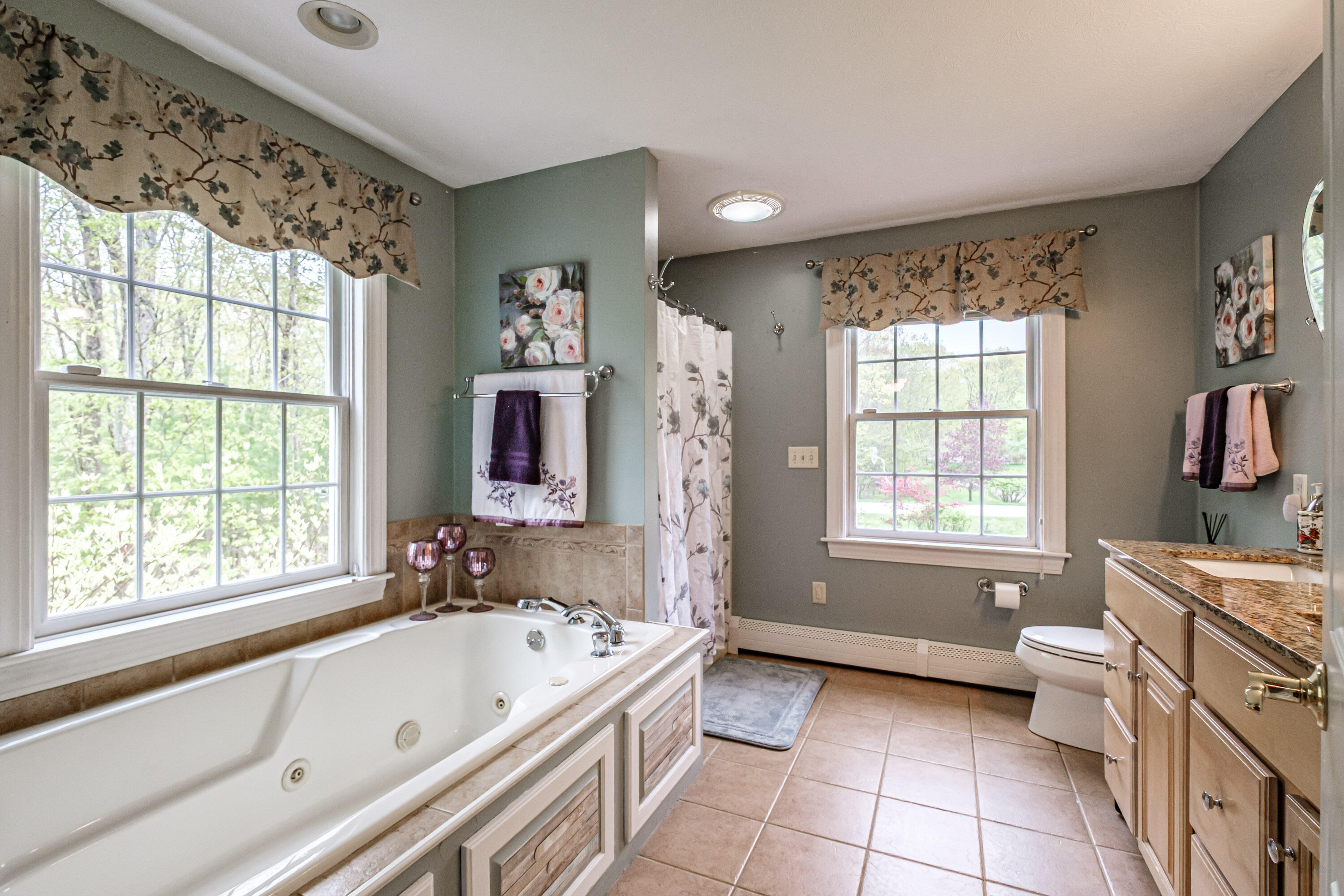 10 Hidden Creek Drive