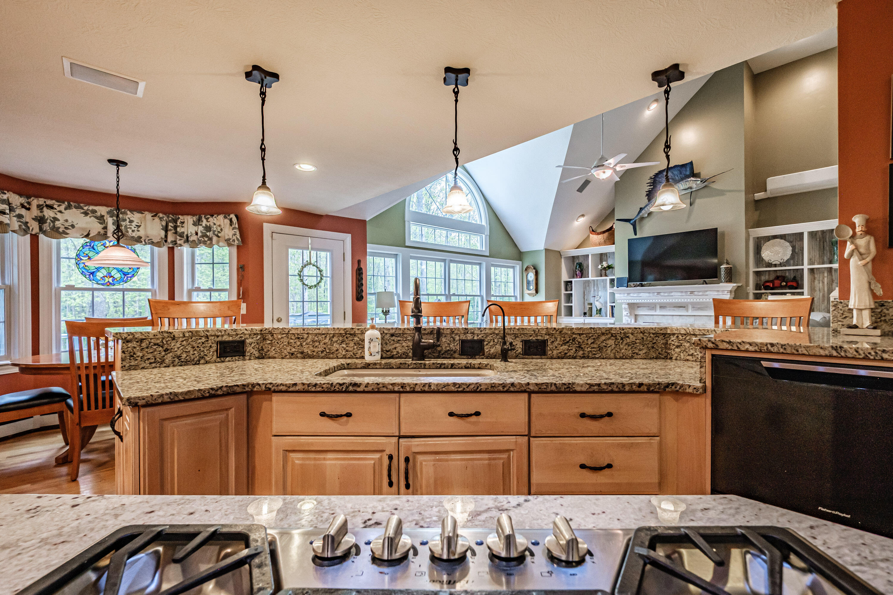 10 Hidden Creek Drive