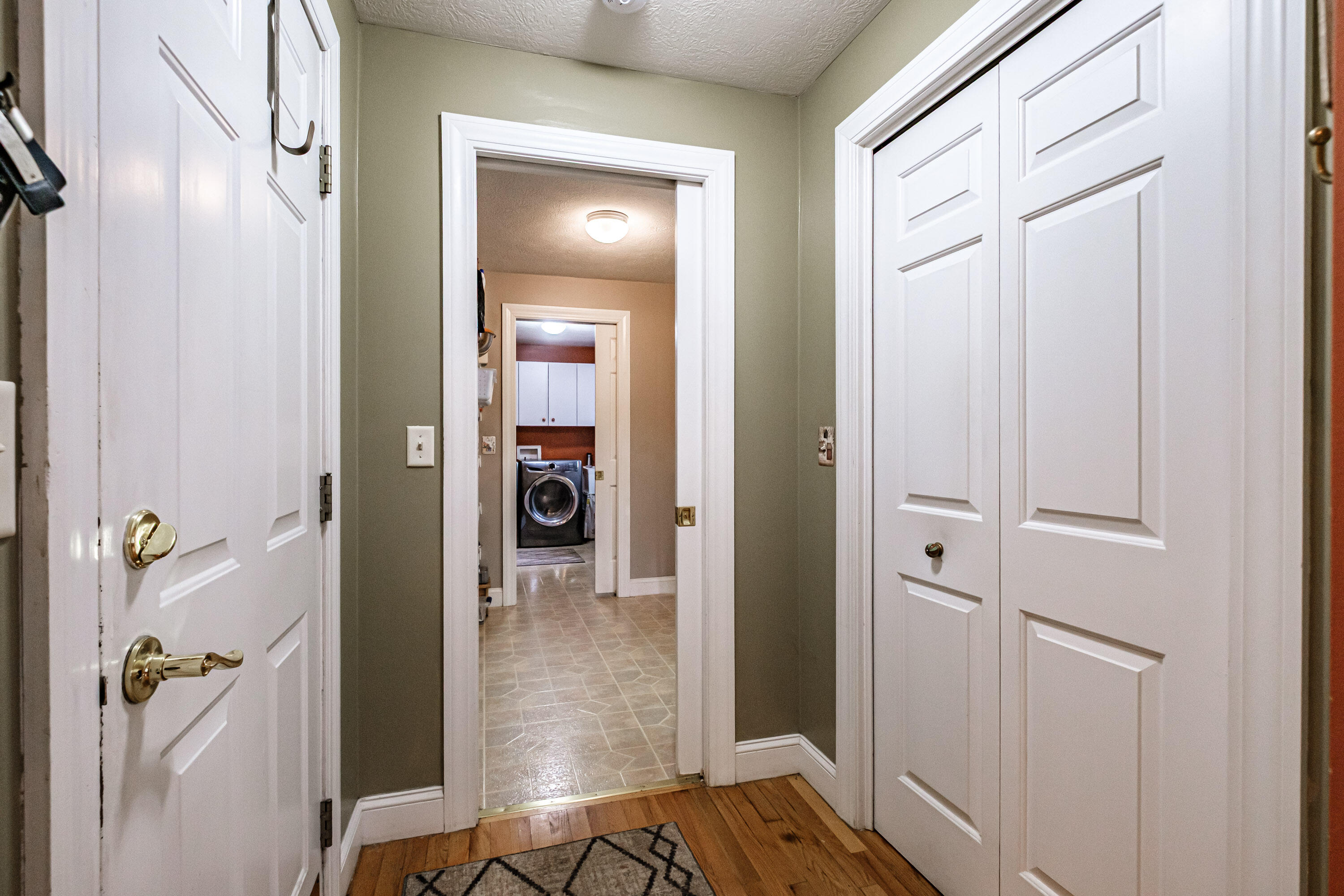 10 Hidden Creek Drive
