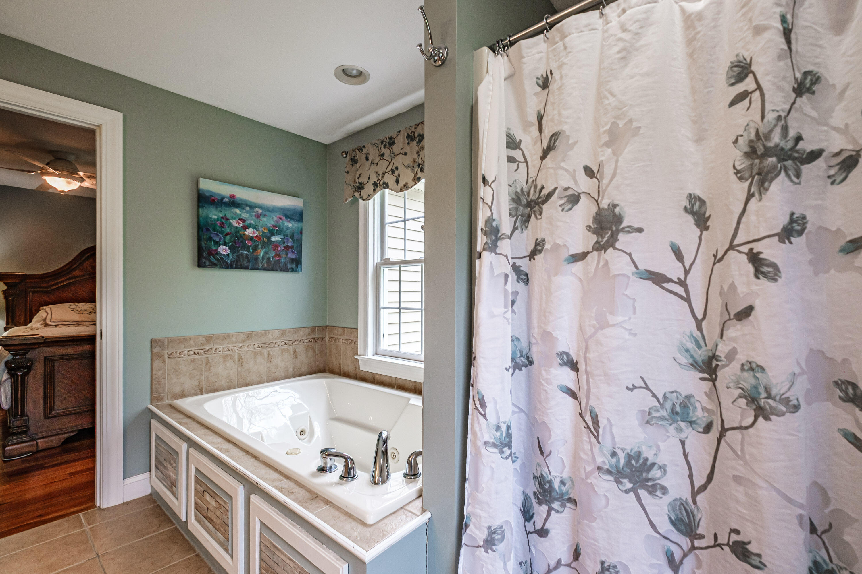10 Hidden Creek Drive