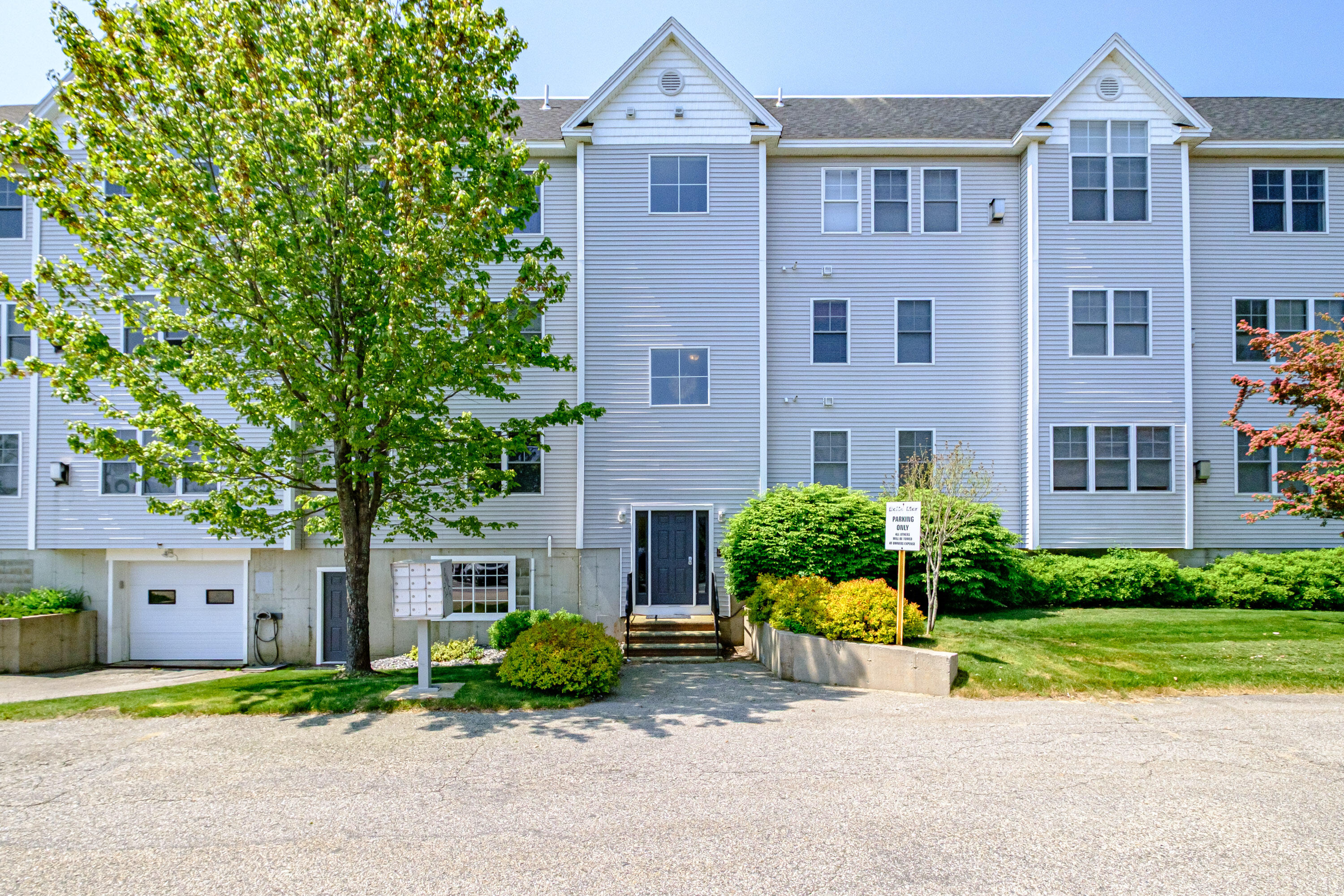 170 East Grand Avenue, 1