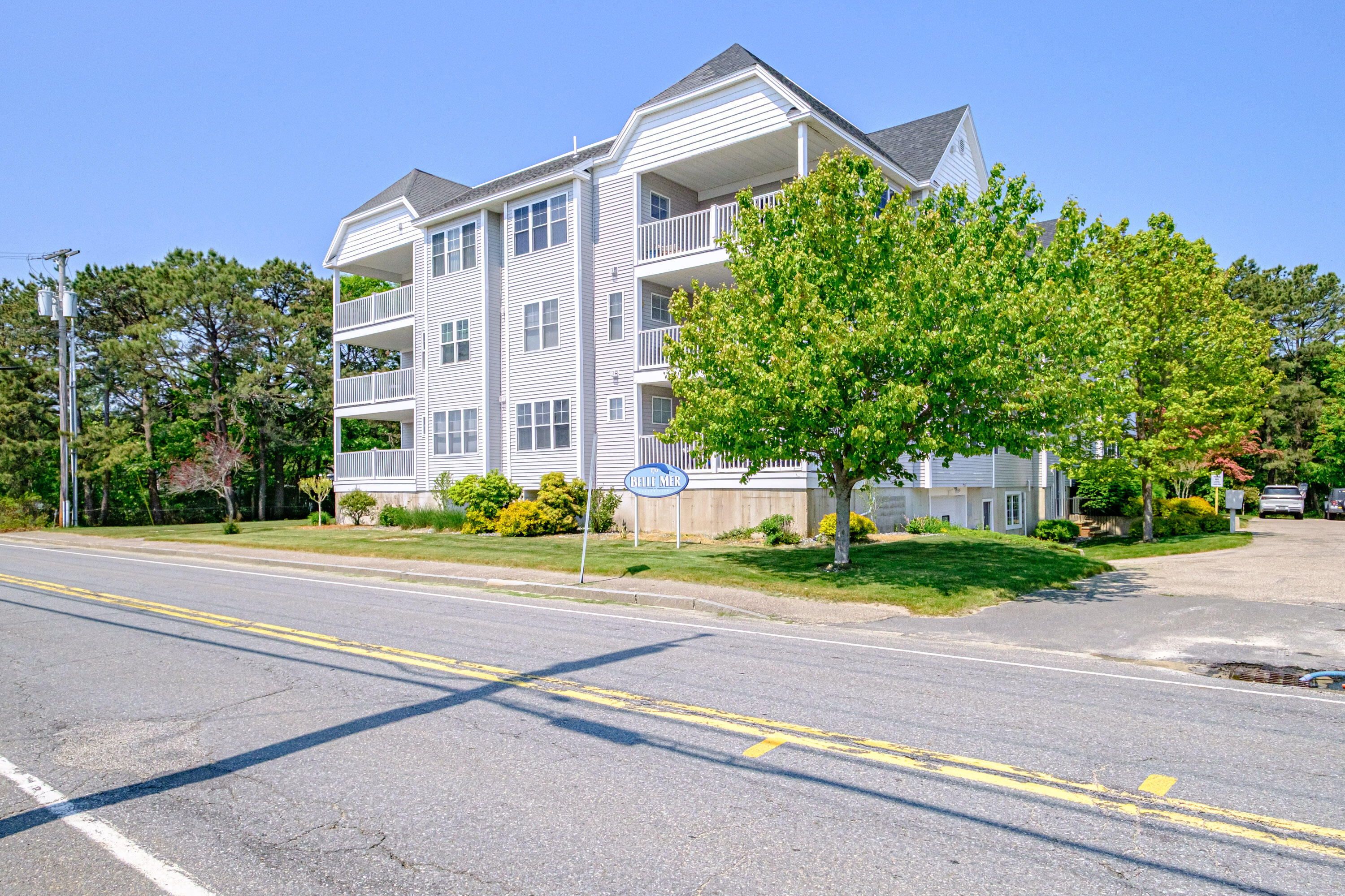 170 East Grand Avenue, 1