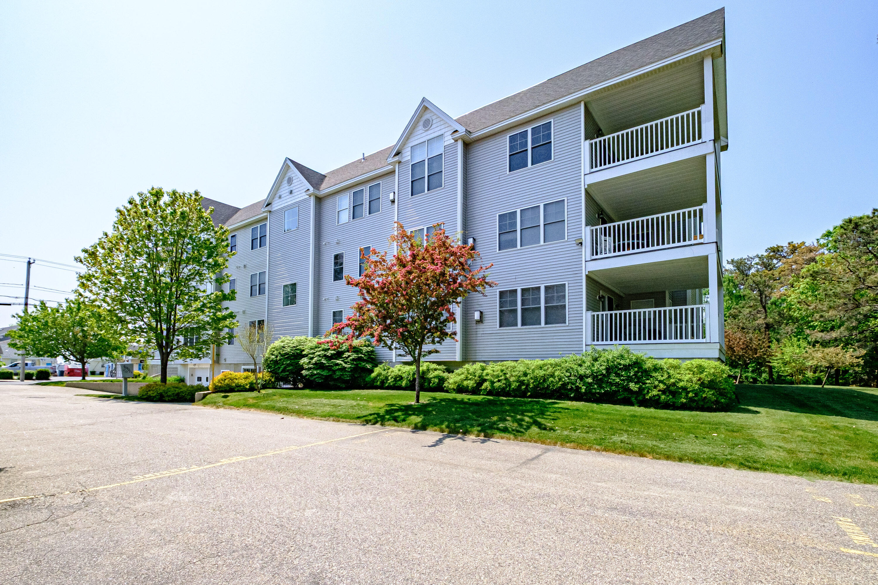 170 East Grand Avenue, 1