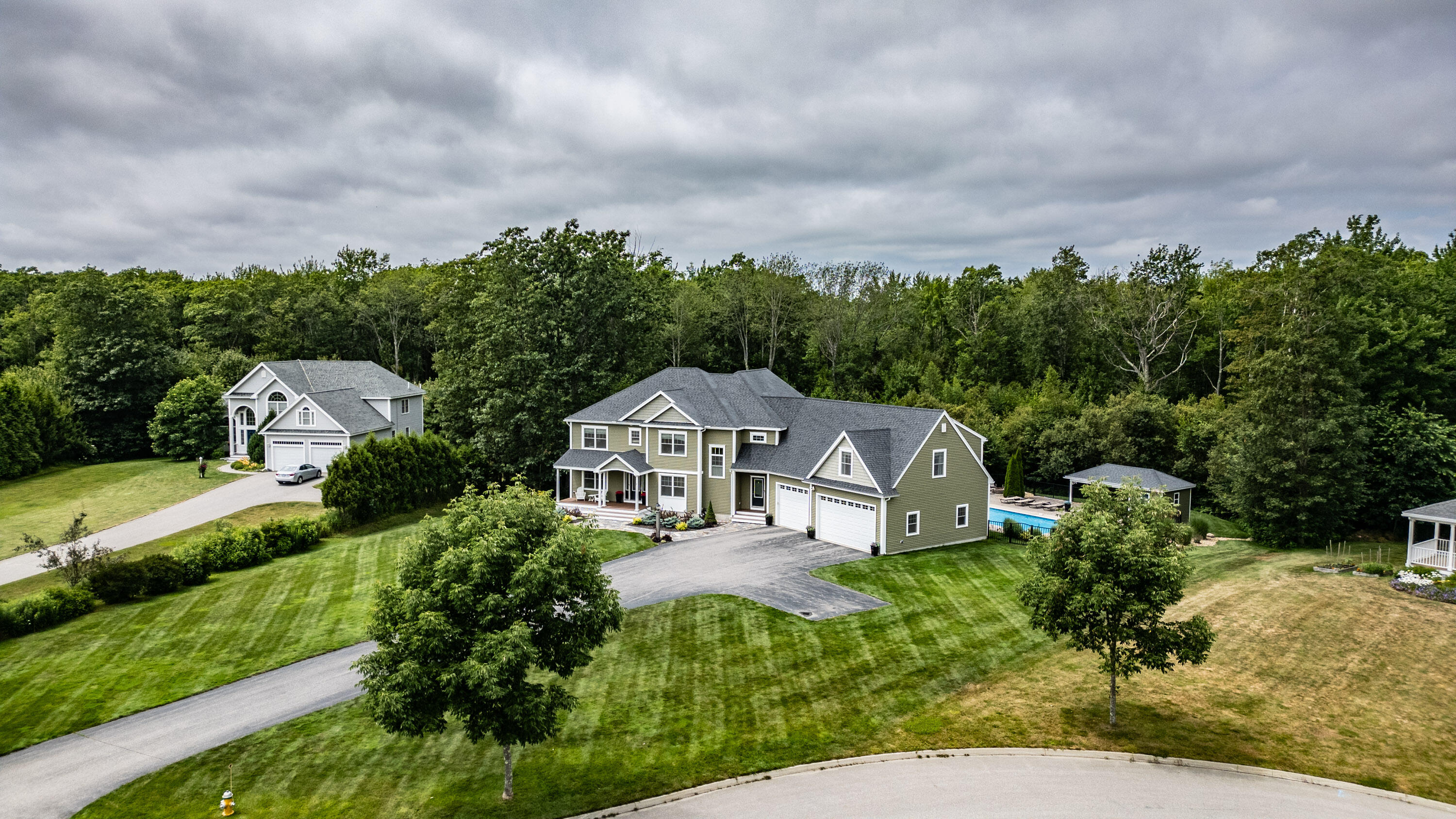 8 Red Barn Circle