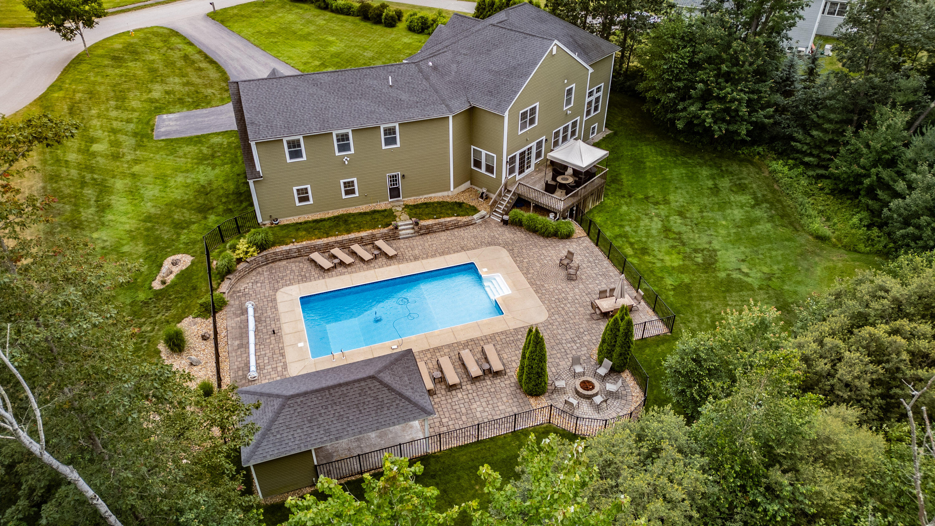 8 Red Barn Circle