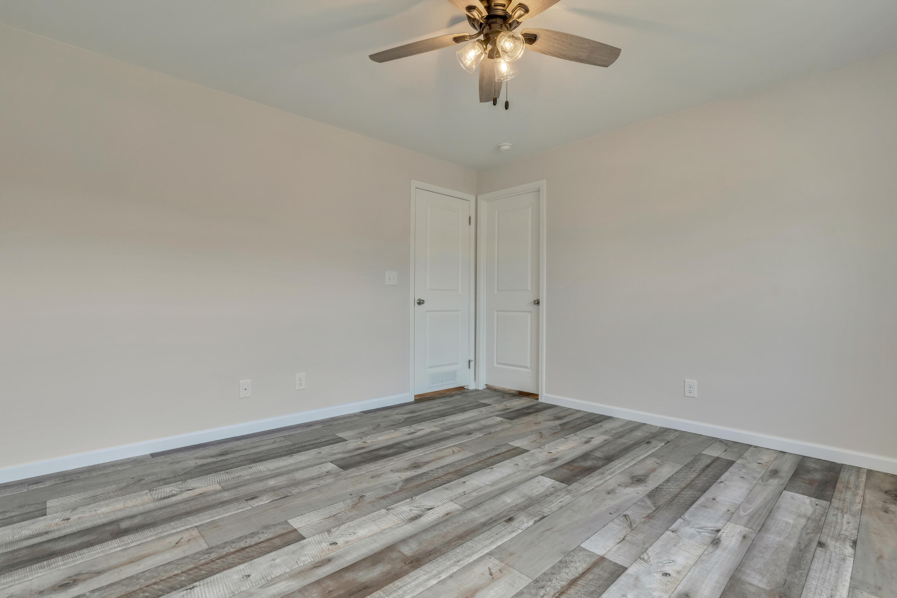 8 Colony Way