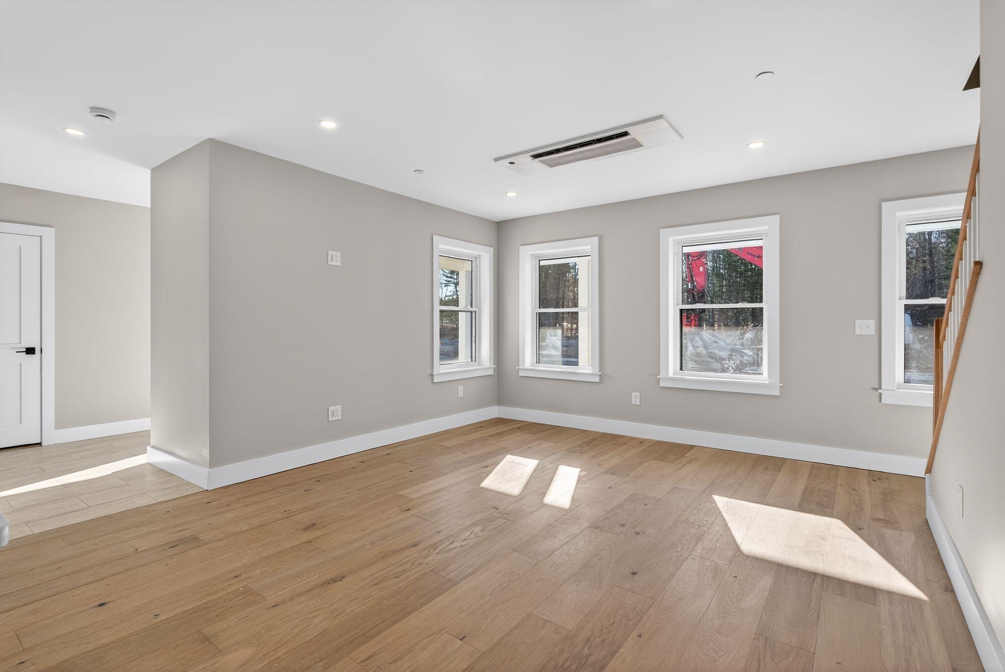 35 Fairway Commons Drive, 14