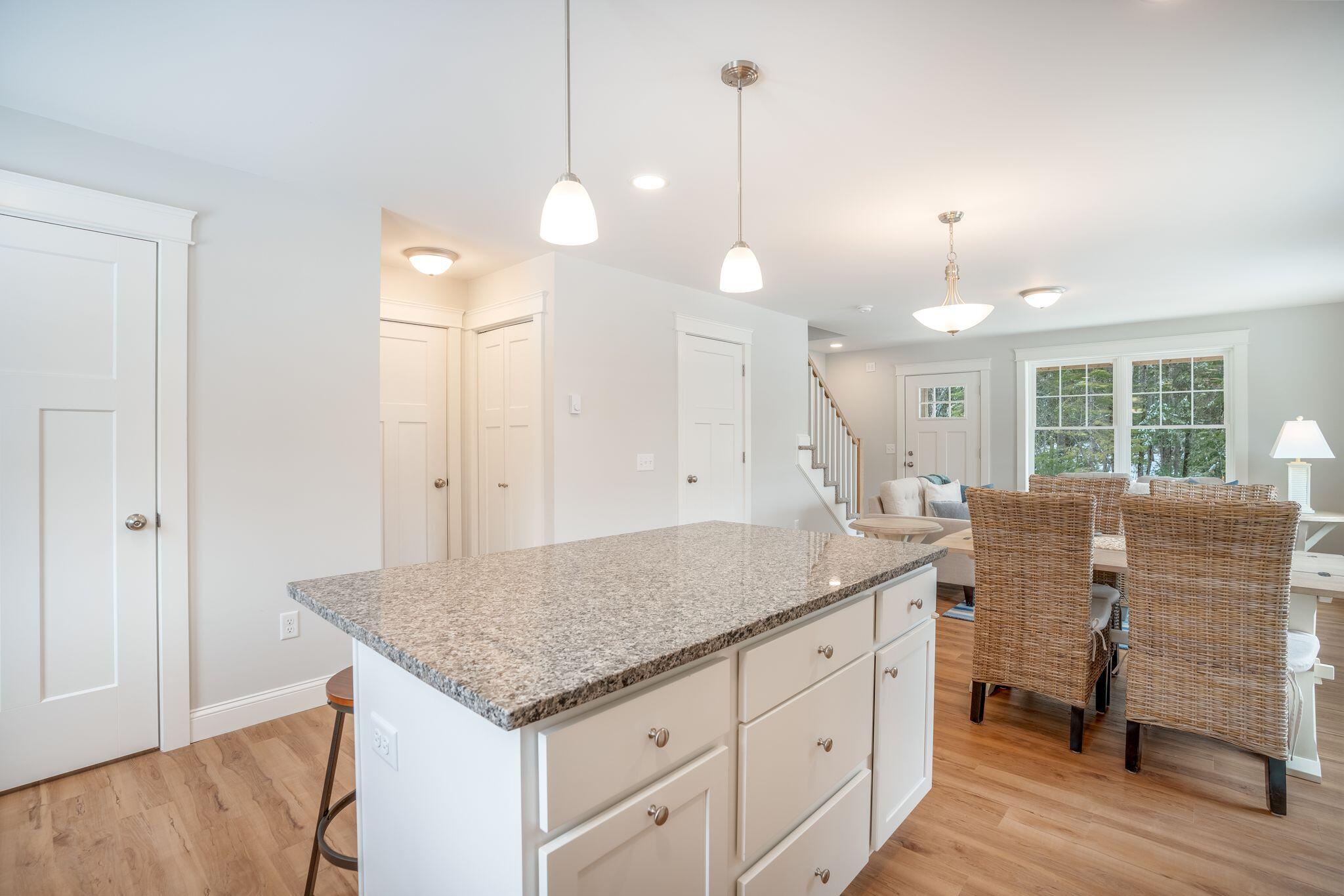 82 Independence Way, 5