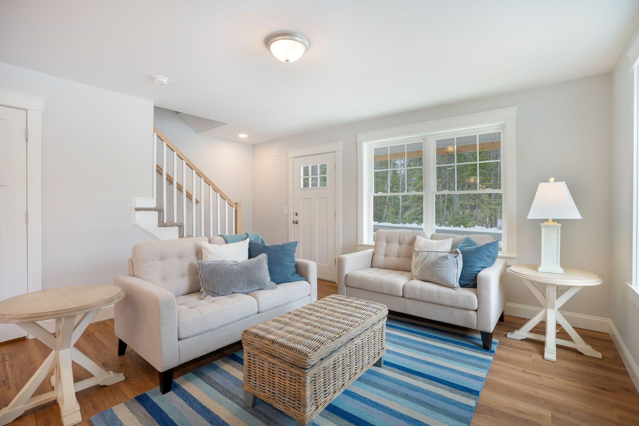 82 Independence Way, 5