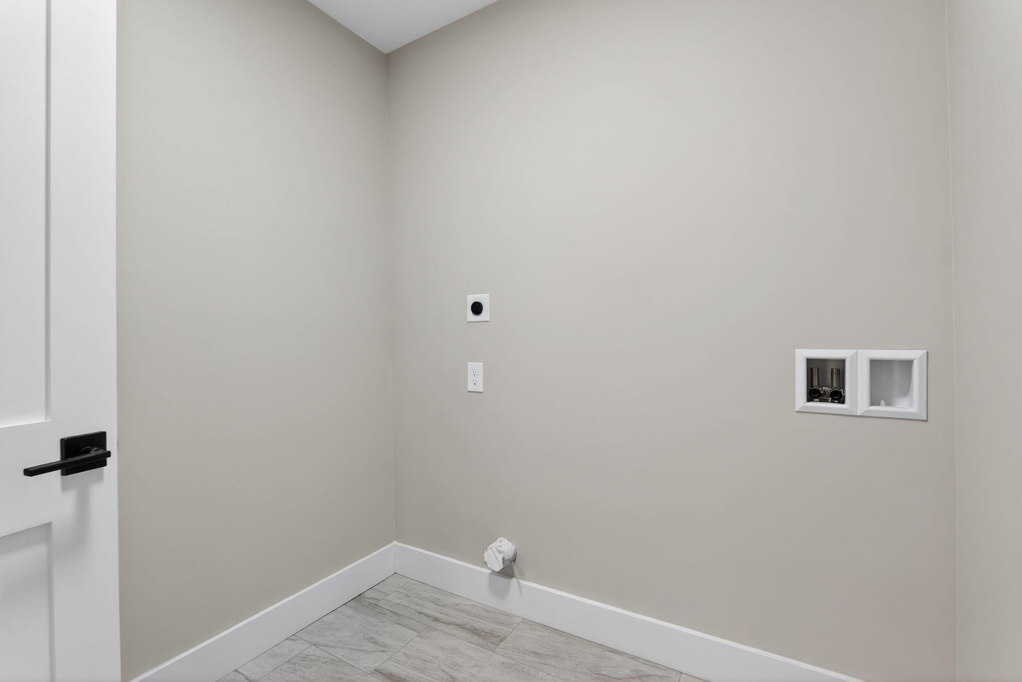 20 Fairway Commons Drive, 2