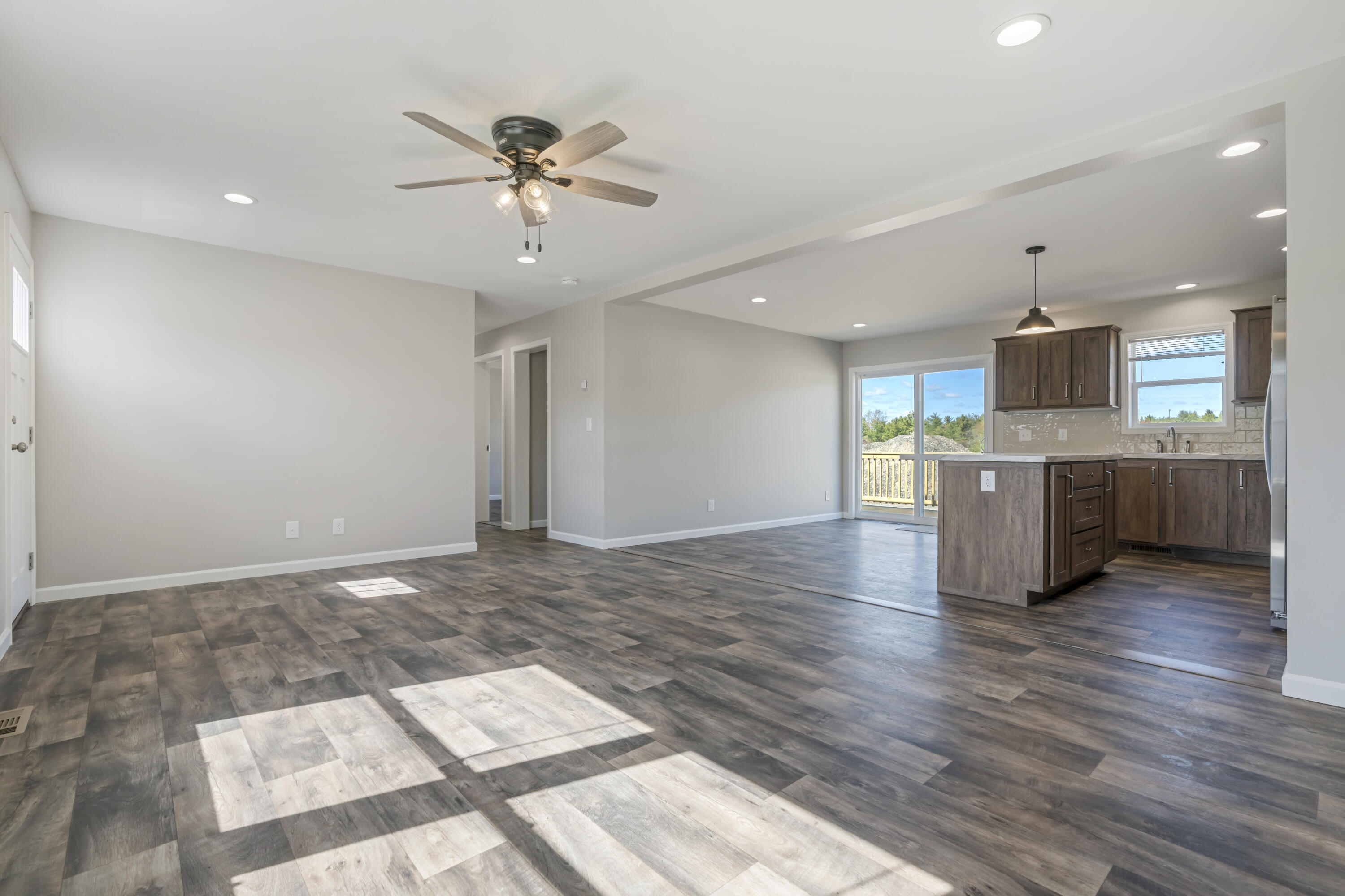 14 Colony Way