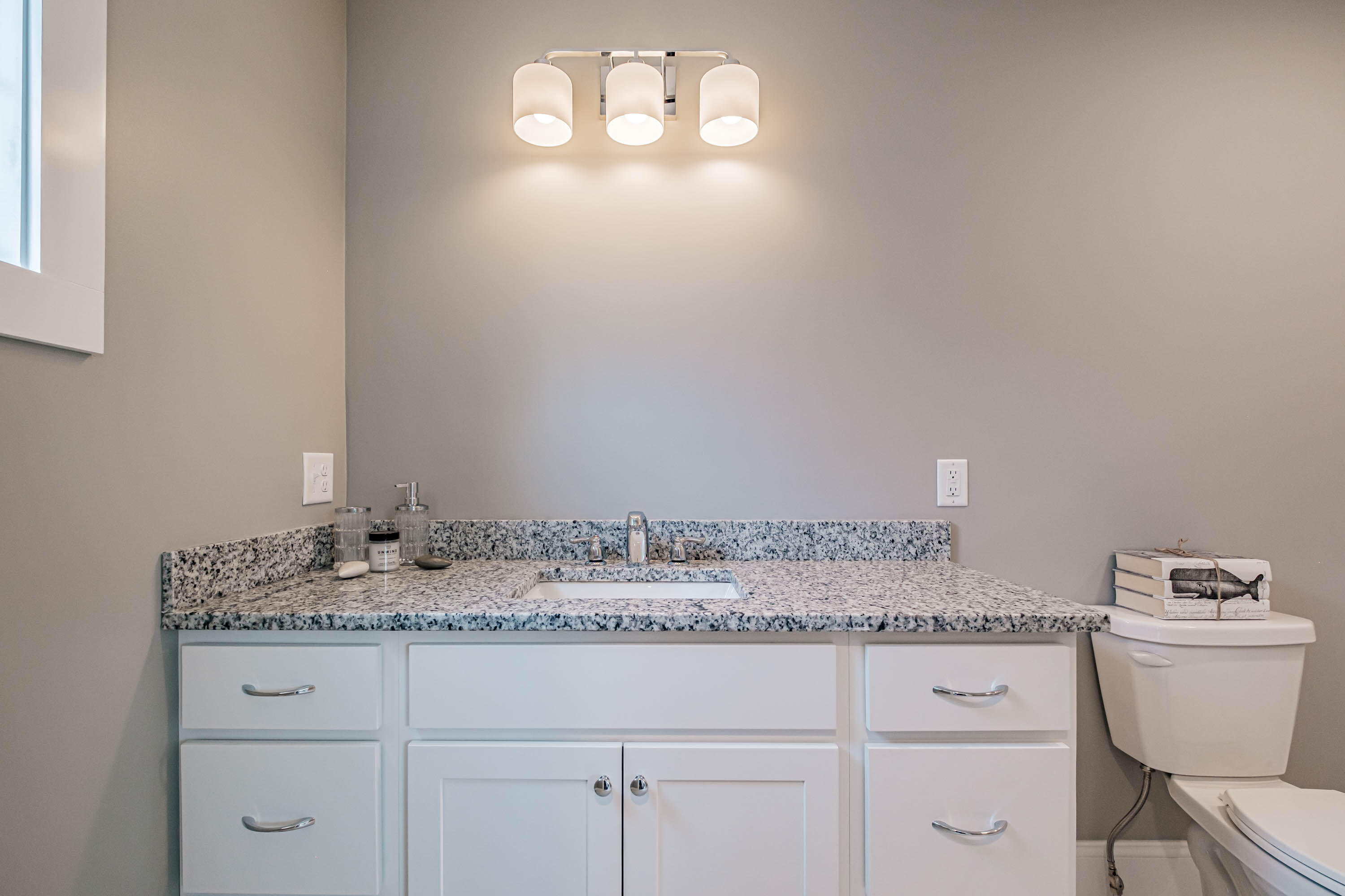 195 Falcon Crest Drive, 35